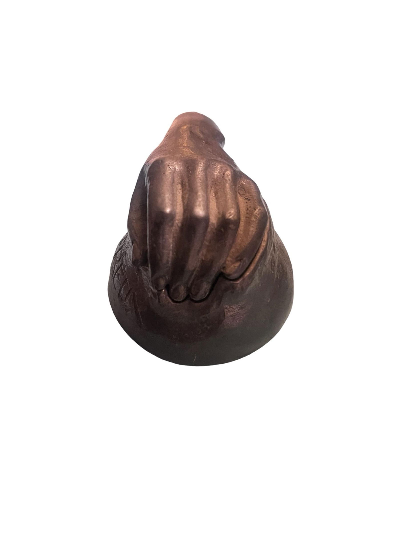 Robert Graham Hand Sculpture Paperweight, Signed 1982 - 7