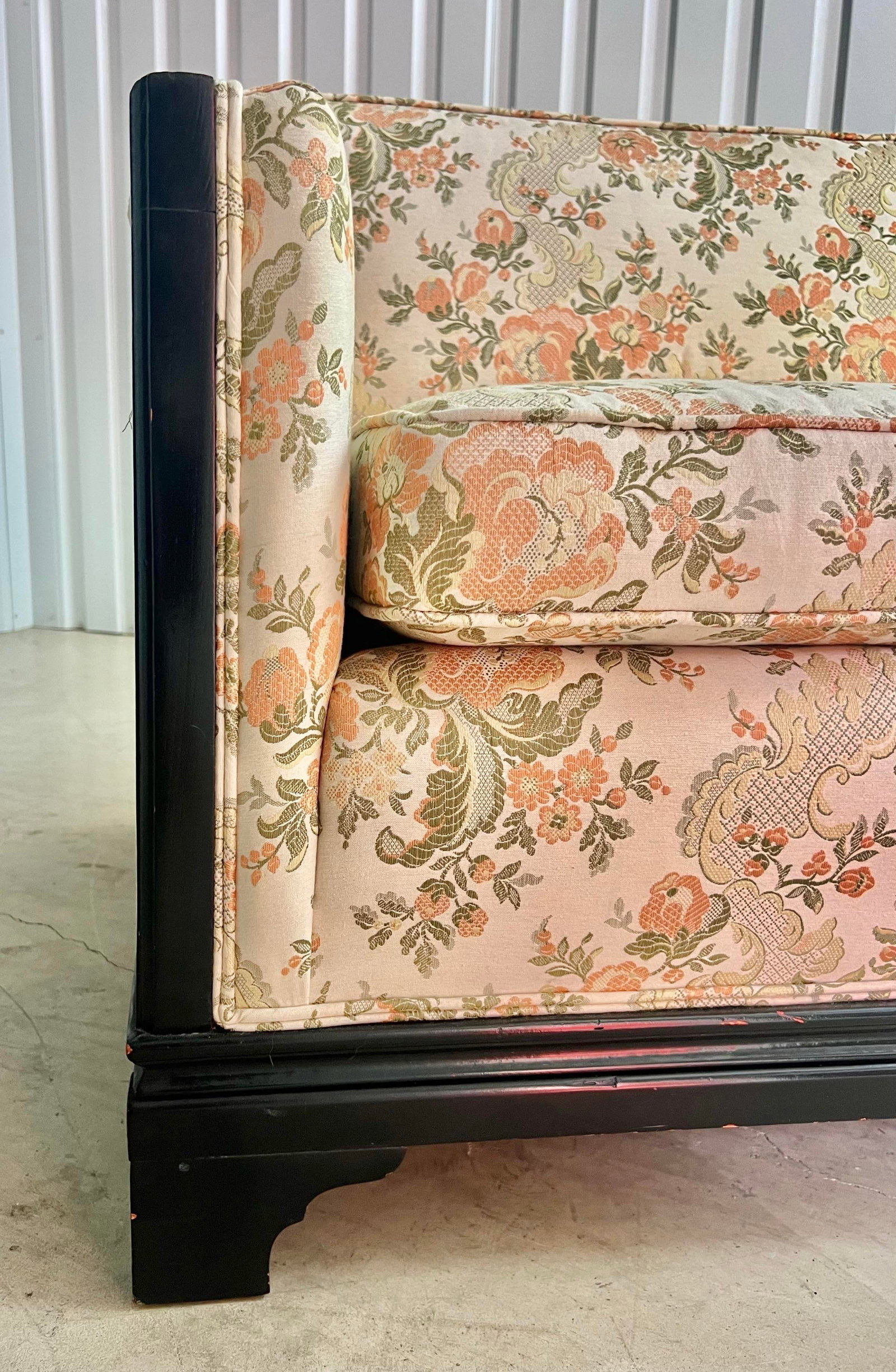 Vintage Chinoiserie Key City Custom Asian Style Black Lacquered Sofa With Floral Brocade Fabric - 5