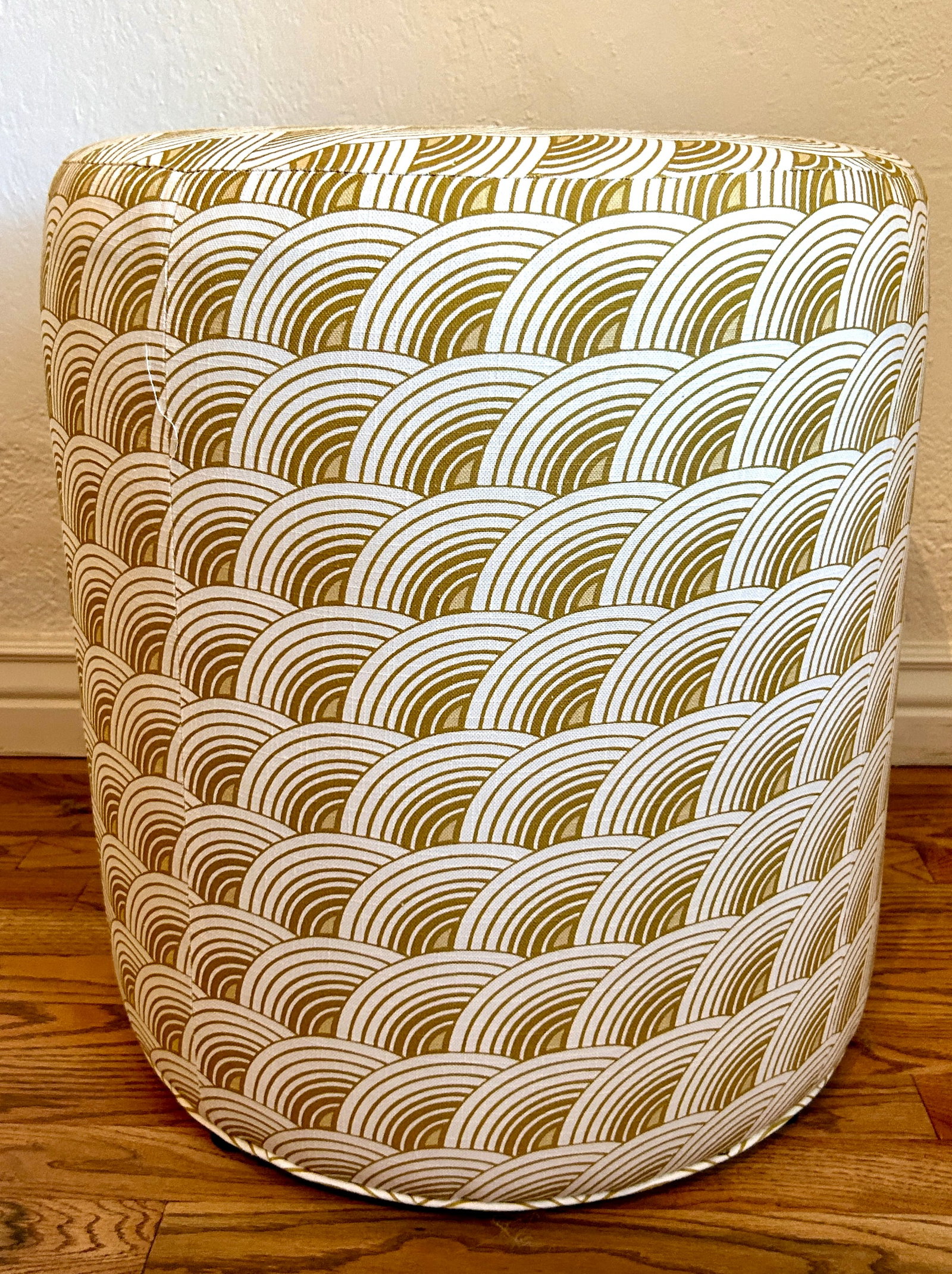 Lee Industries "Eclipse Sun" Custom Upholstered Drum Ottoman - 6