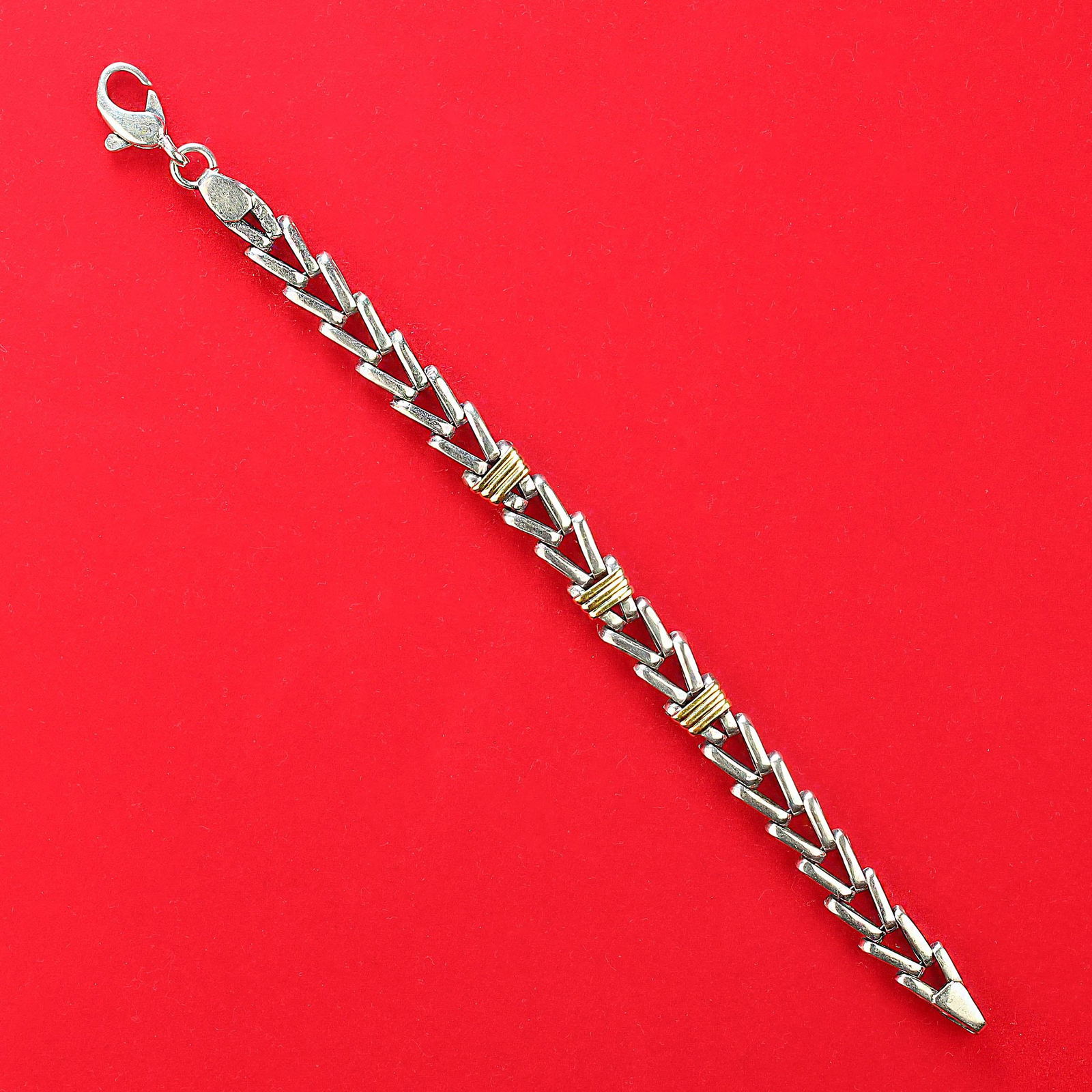 Late 20th Century Sterling Silver Bracelet in Herringbone Design - 7