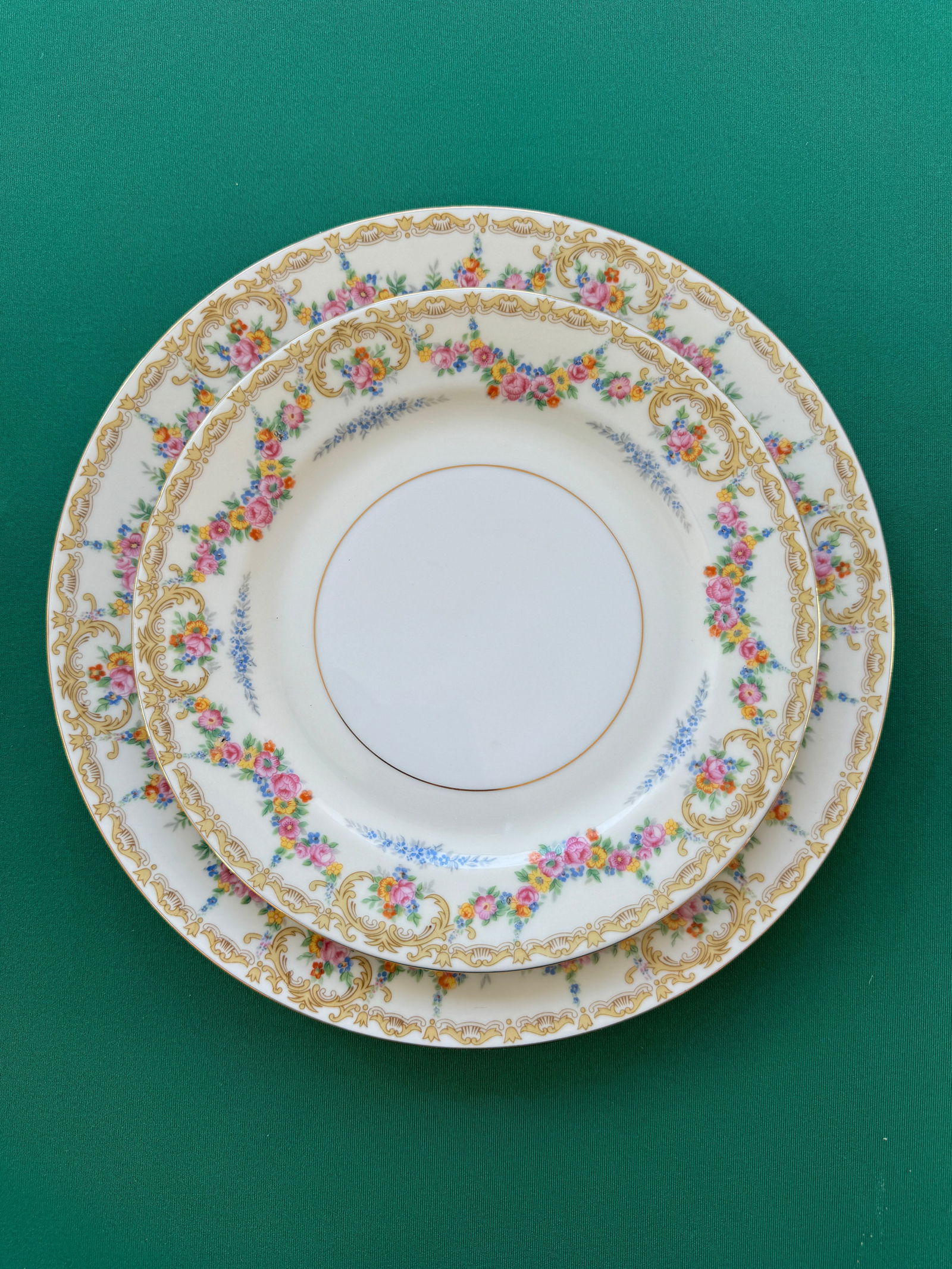 Lovely China for 12 Plus Serveware- 101 Pieces - 5