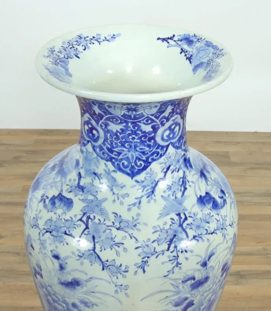 19th Century Palace Size Chinese Blue and White Porcelain Vase - 3