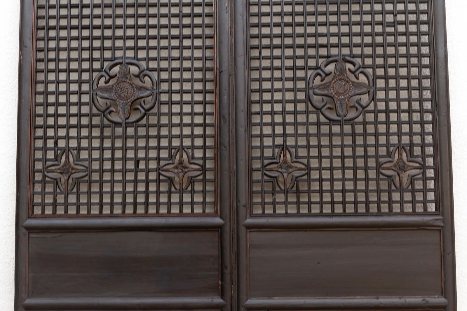 Pair of Tall Antique Black Lattice Screens - 7