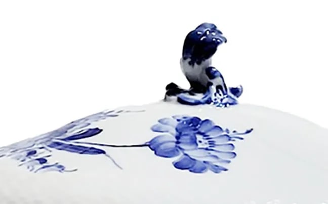 Royal Copenhagen Blue Flowers (Curved) Soup Tureen With Ladle - 4