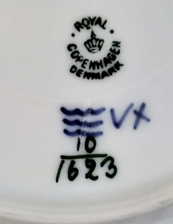 Royal Copenhagen Blue Flowers Curved Service for 8 - 48 Pieces - 7