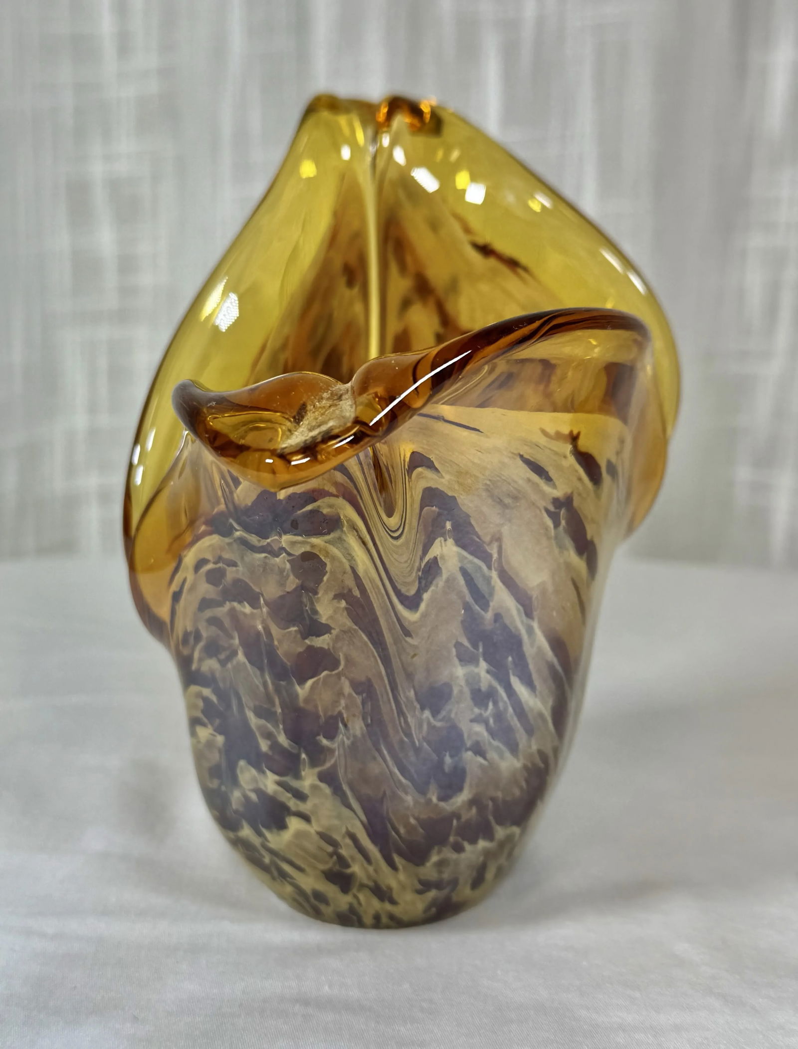 Vintage Italian Murano Hand Blown Glass Art Amber and White Tortoise Vase - 2