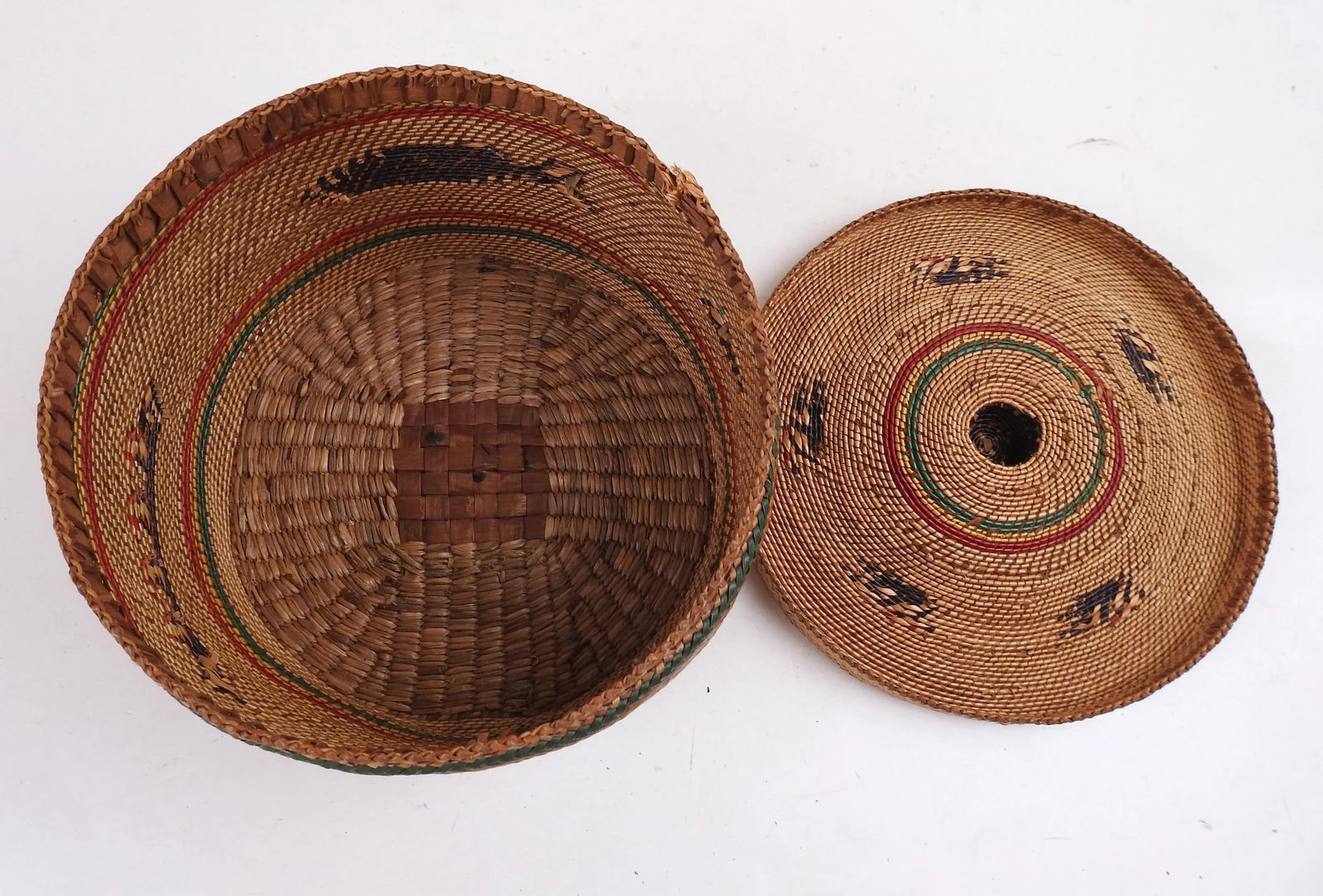 Makah Lidded Basket Whale Whaling Motif - 7