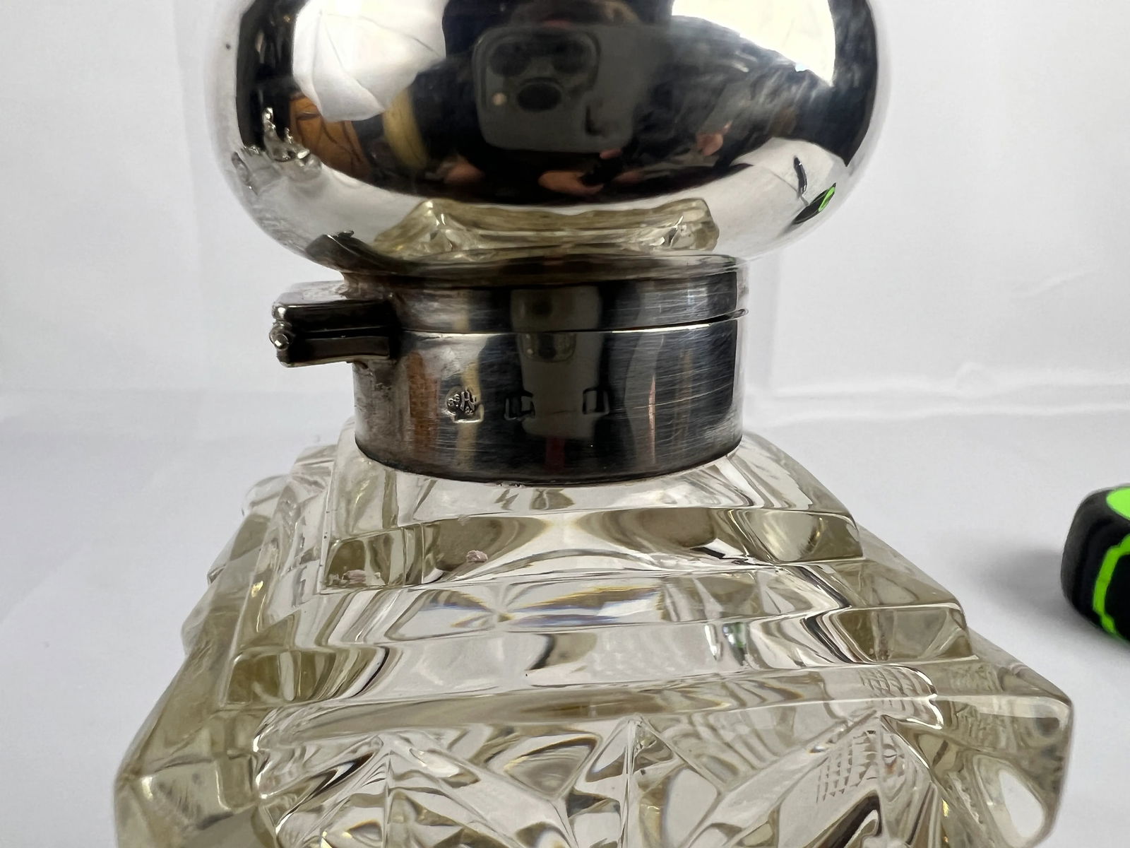 English Sterling Silver & Cut Glass Vanity Jar, Early 20th Century - 7