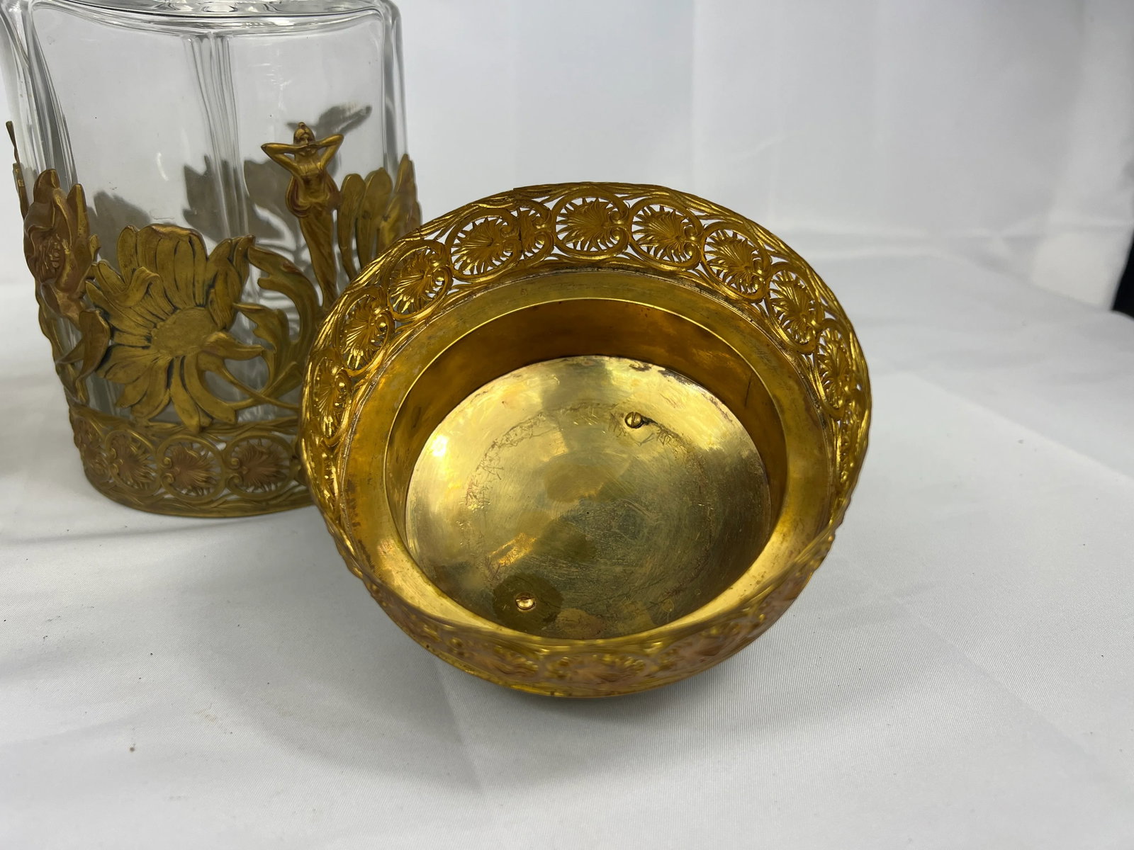 Fine Gentleman's Gilt Bronze Liquor and Cigar Set Art Nouveau Period C. 1900 - 7