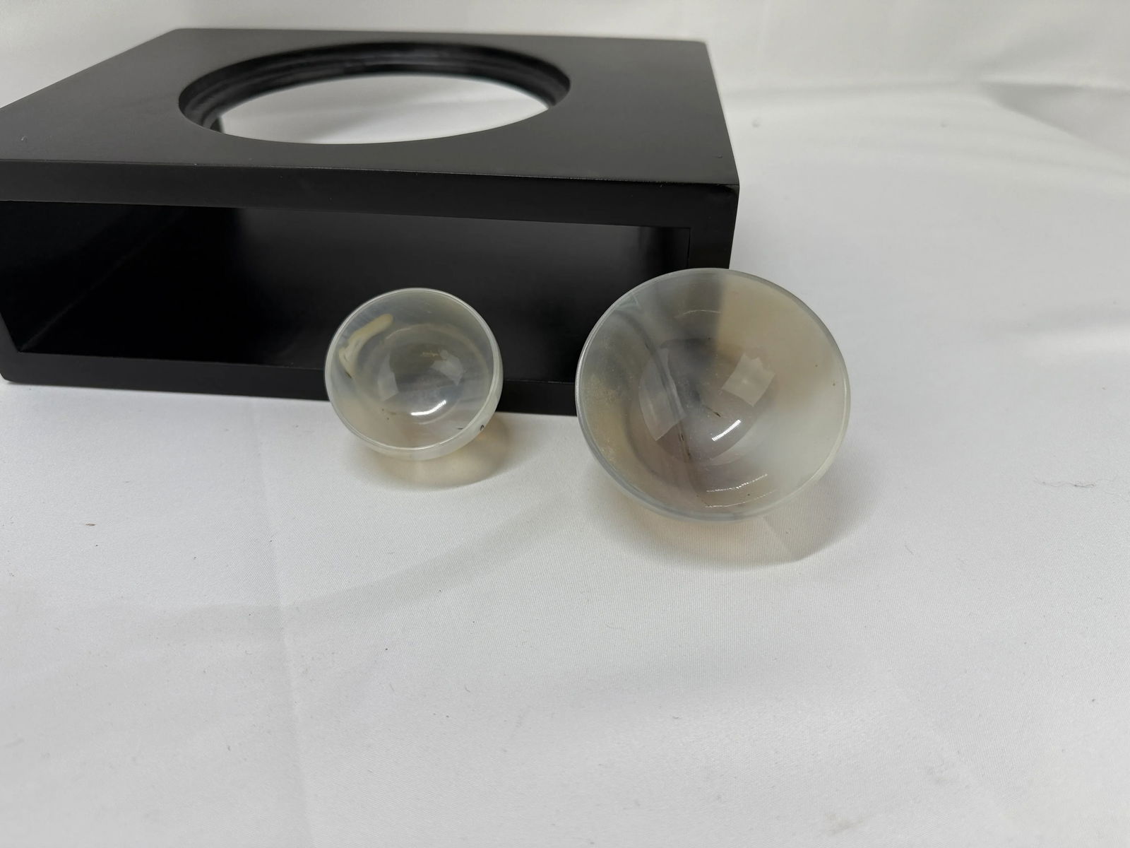 Nesting Set of 5 Carved Agate Bowls & Display - Artisan Signed - 10