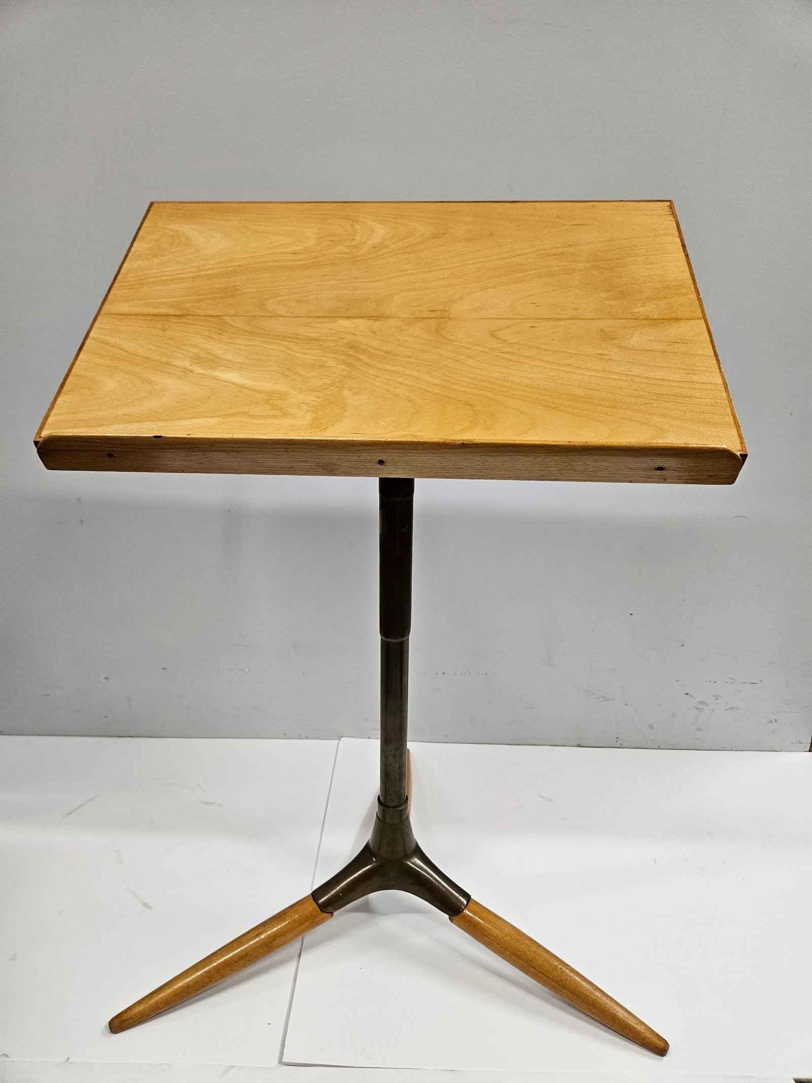Mid-Century Modern Brass Tripod Music Stand - 2