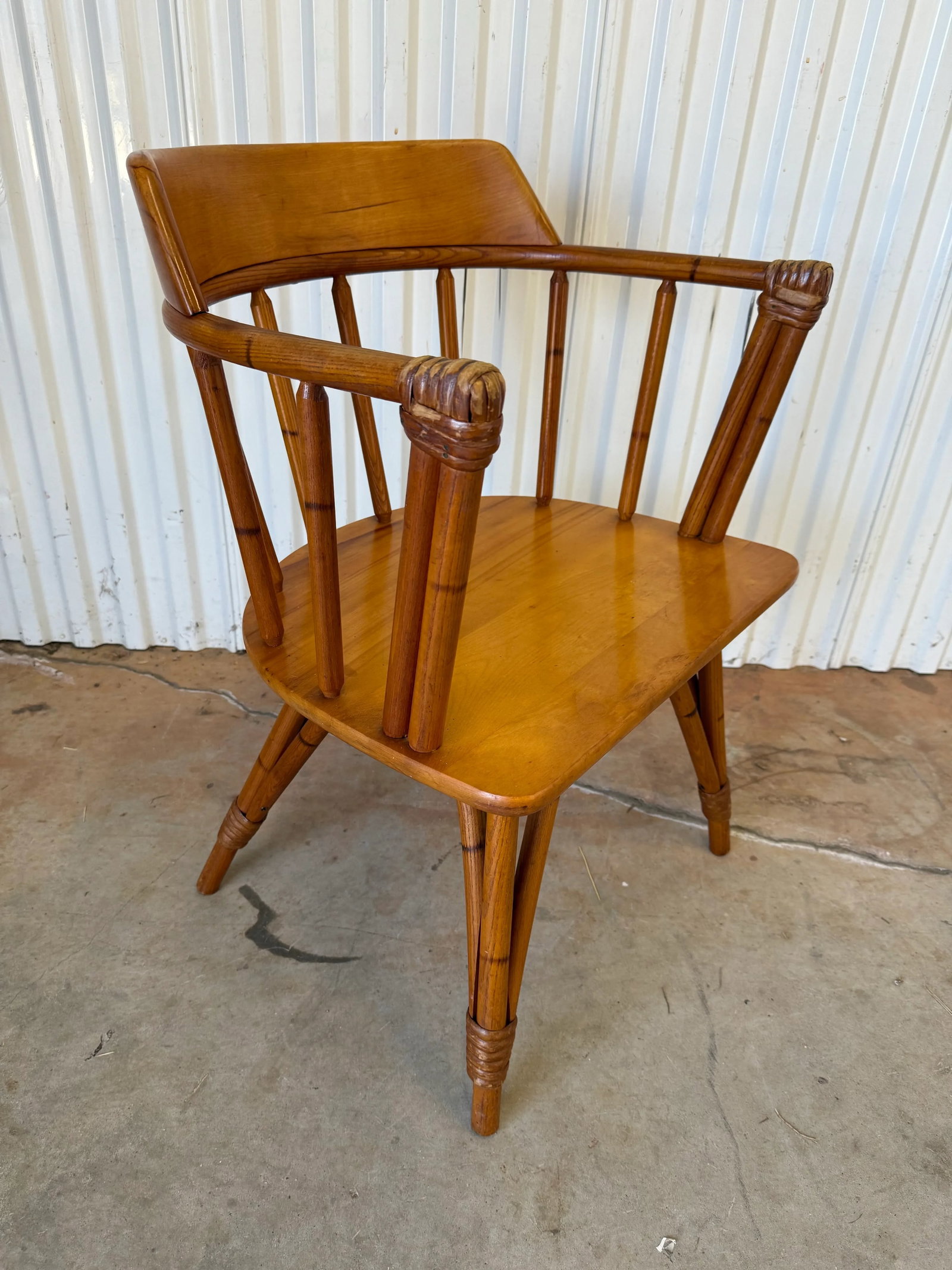 Vintage Heywood Wakefield Ashcraft Line Captains Chairs – Set of 2 With Rattan-Look Design - 8