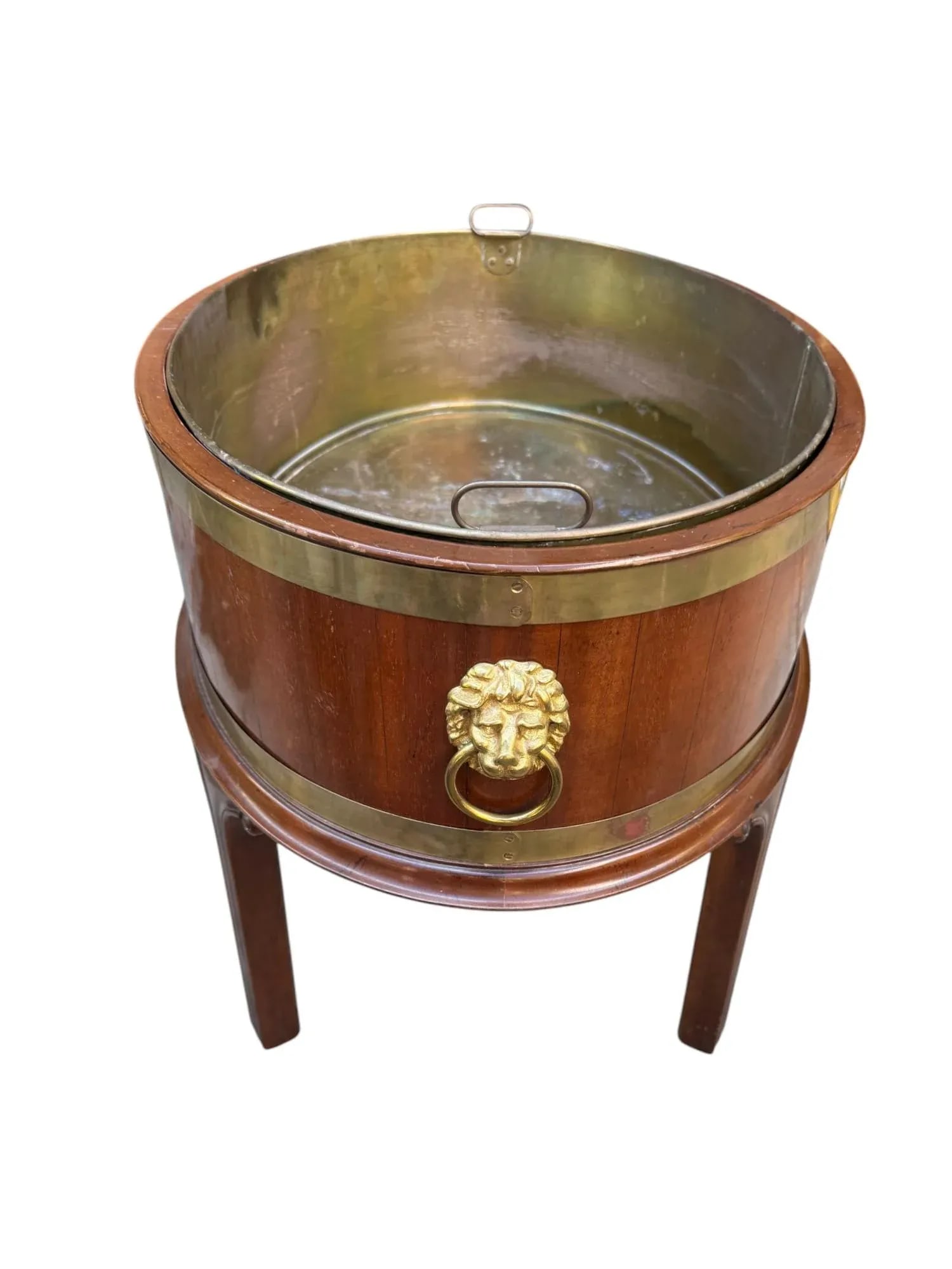 Late 20th Century George III Mahogany Oval Brass Bound Wine Cooler or Plant Stand With Lion Head Han - 4