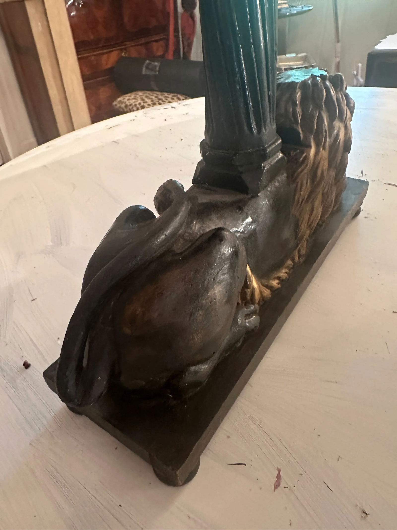 Pair of 1930s Black and Gold Spanish Renaissance Revival End Side Tables With Lions and Red Velvet C - 7