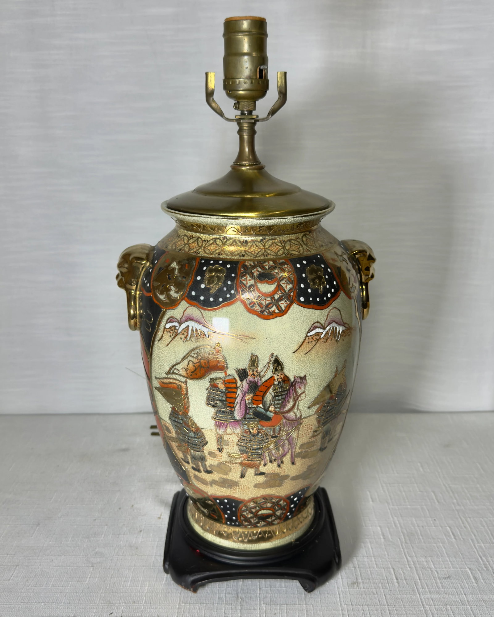 Vintage Chinoiserie Japanese Satsuma Vase Table Lamp - 8