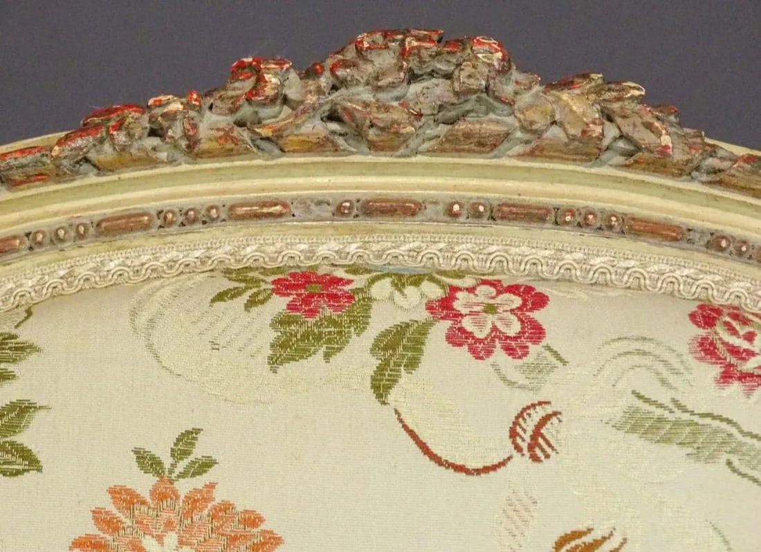 1930s French Louis XV Style Arm Chair With Stunning Foliate Upholstery - 3