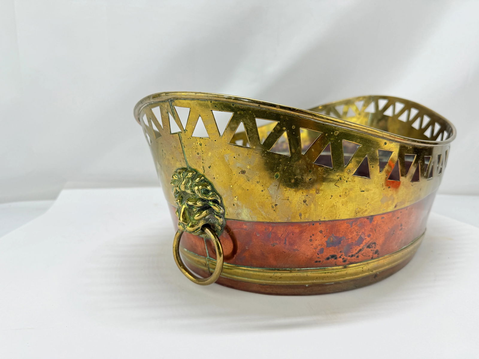 English 19th Century, Copper and Brass Jardinière or Wine Cooler W/ Lion Mounts - 2