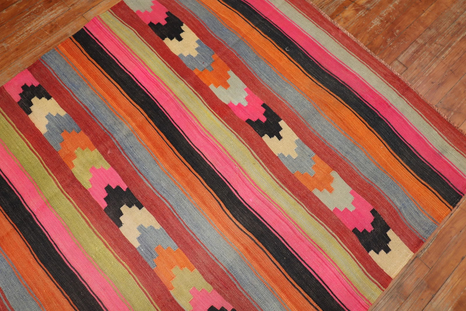 Bright Vintage Kilim Wide Runner, 4'9'' X 10'6'' - 5