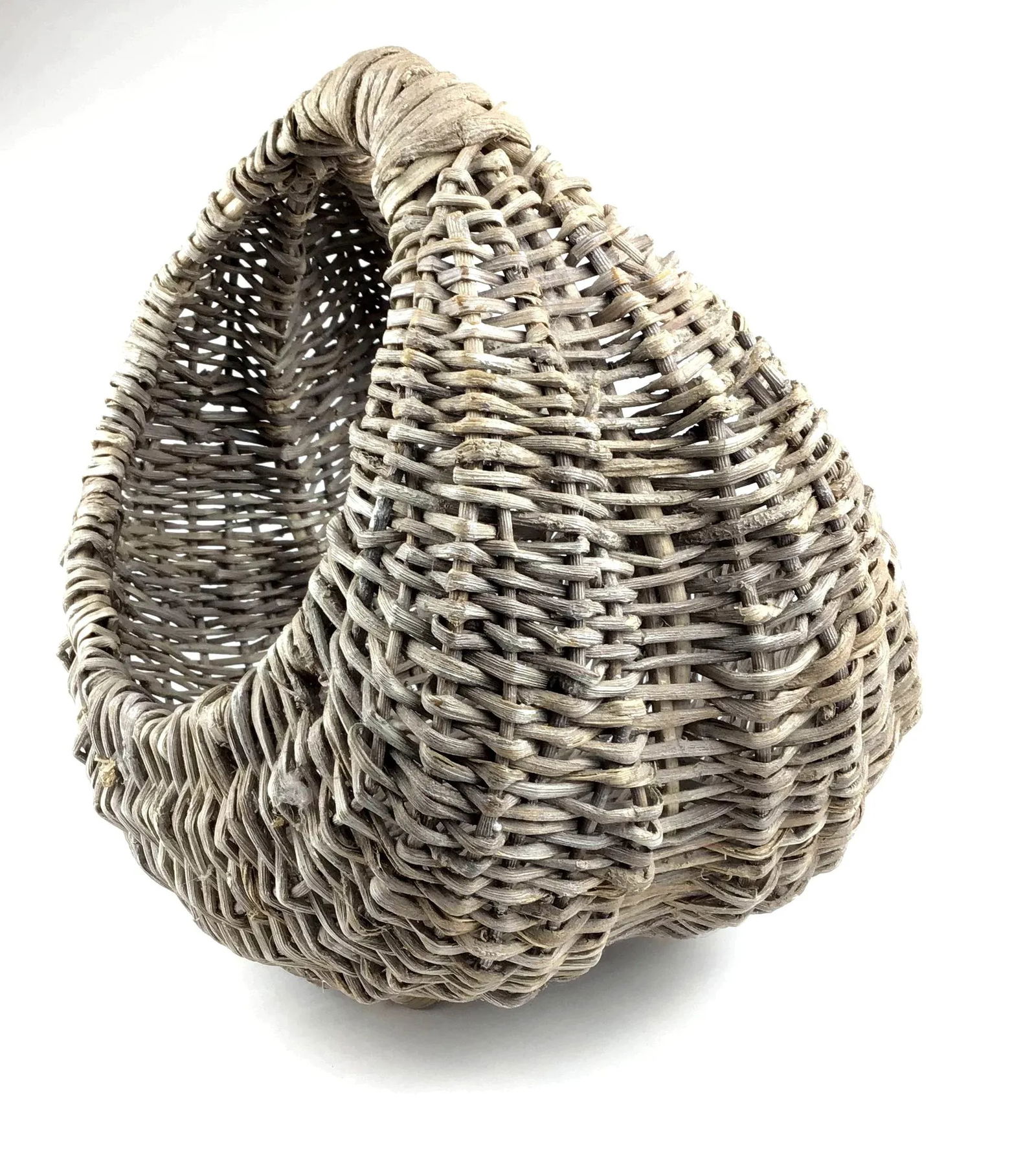 18th Century French Grape Gathering Basket - 4