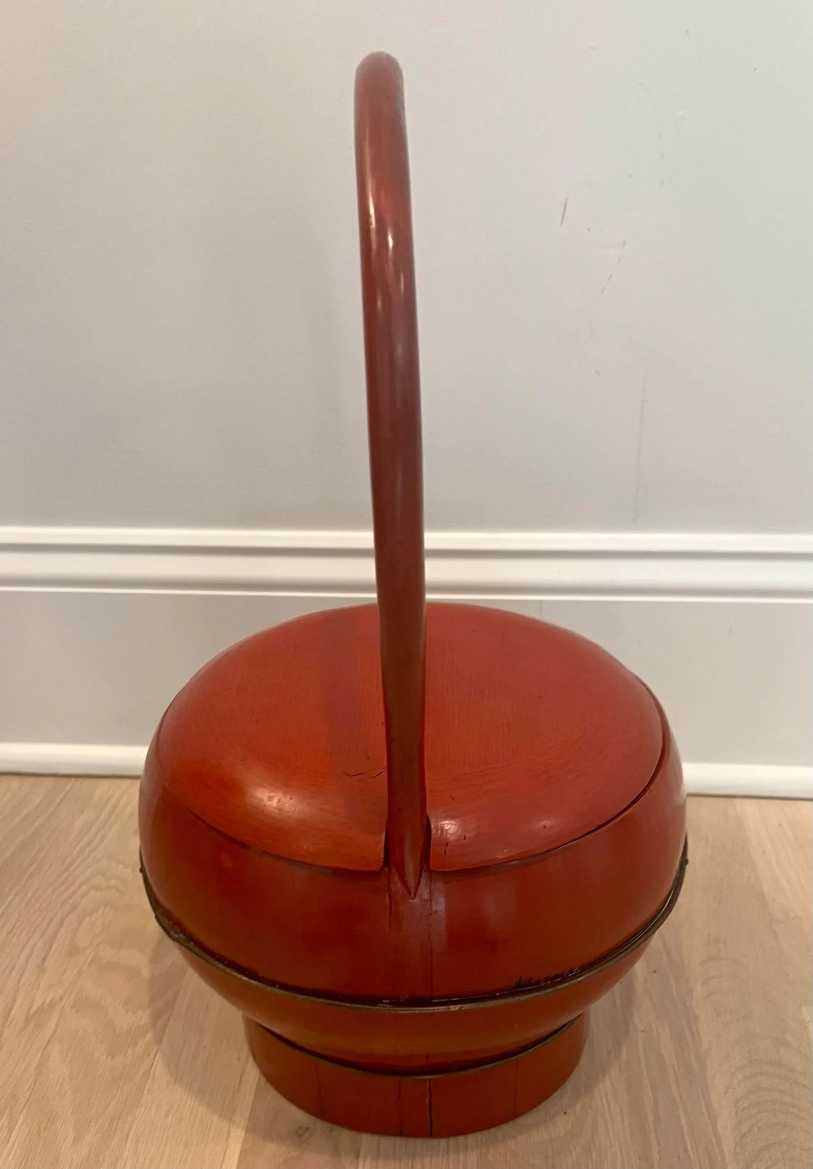 Early 20th Century Antique Red Lacquered Wedding Basket With Lid - 5