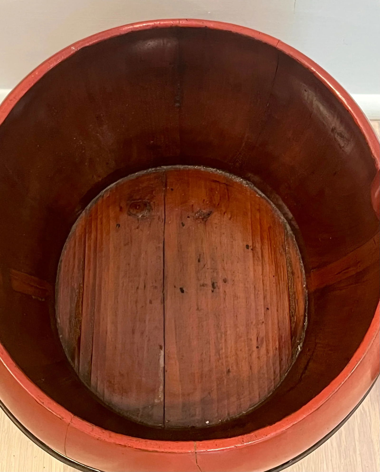 Early 20th Century Antique Red Lacquered Wedding Basket With Lid - 8