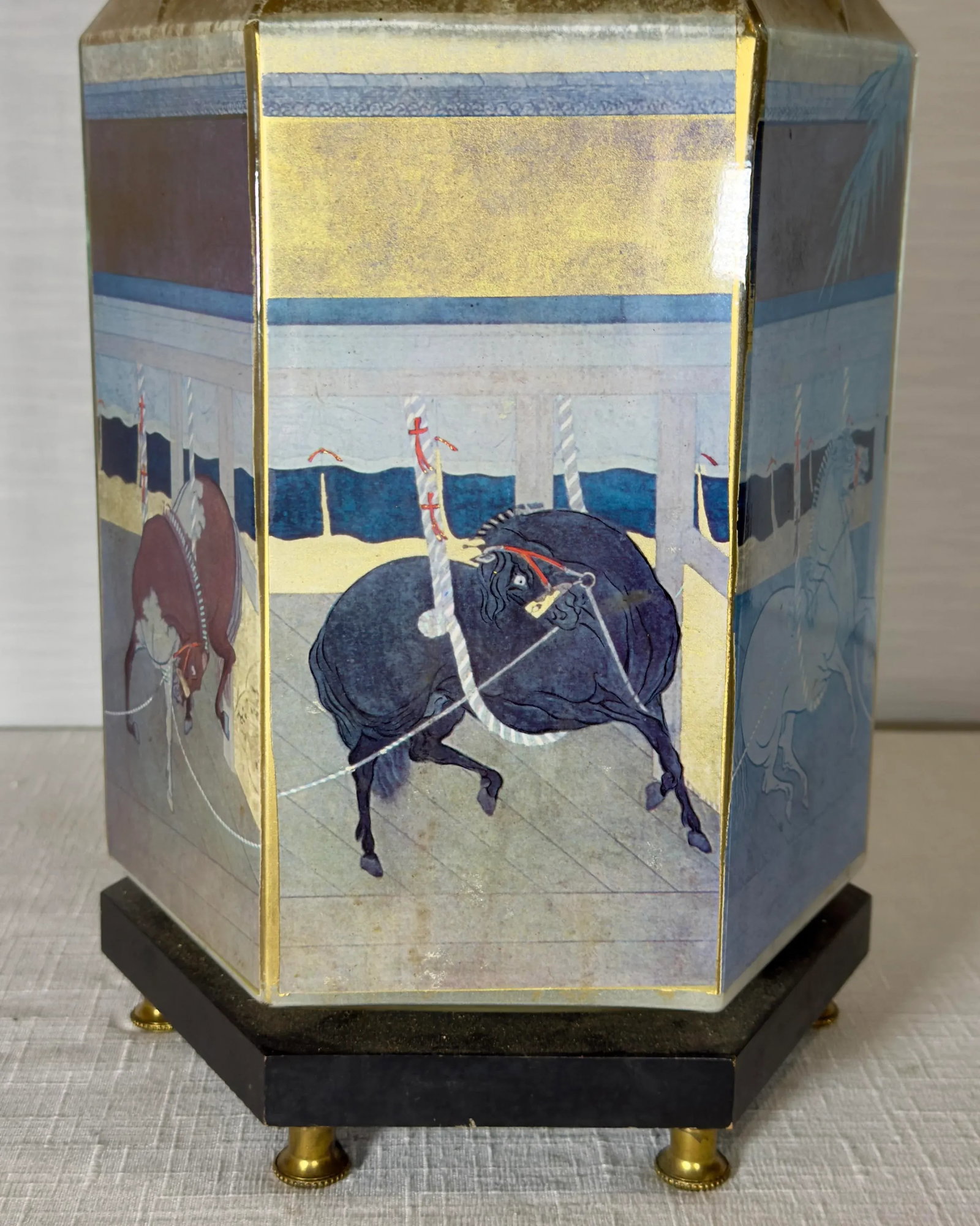 Vintage Late 20th Century Reverse Painted Hexagonal Tang Horse Table Lamp With Bespoke Navy Blue Sha - 5