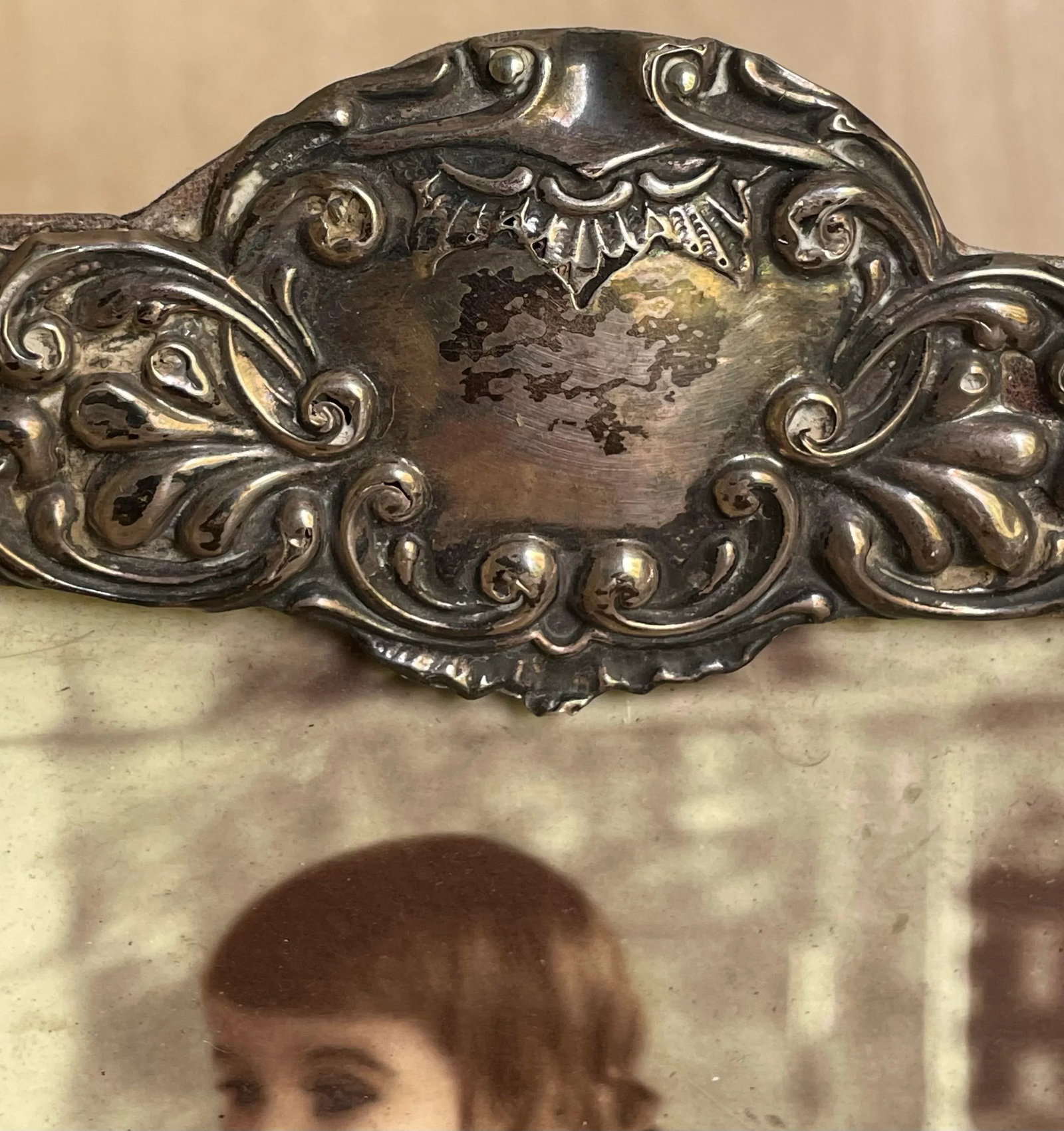 1901 Birmingham Mint Sterling Silver Desk Top Picture Frame Embossed Design - 9