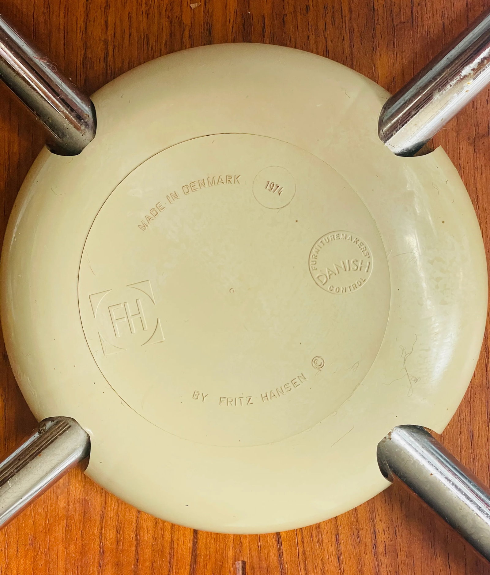 Fritz Hansen Denmark 1974 Plywood Hammer Stackable Chairs Set of 2 Refinished - 14