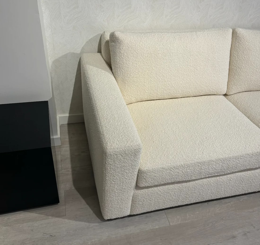 Classic Sofa - Blakely Sofa - 3