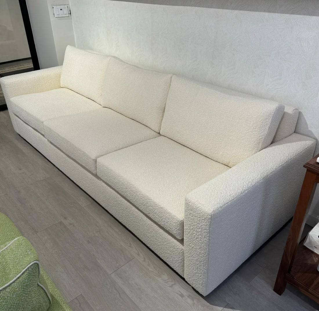Classic Sofa - Blakely Sofa - 4