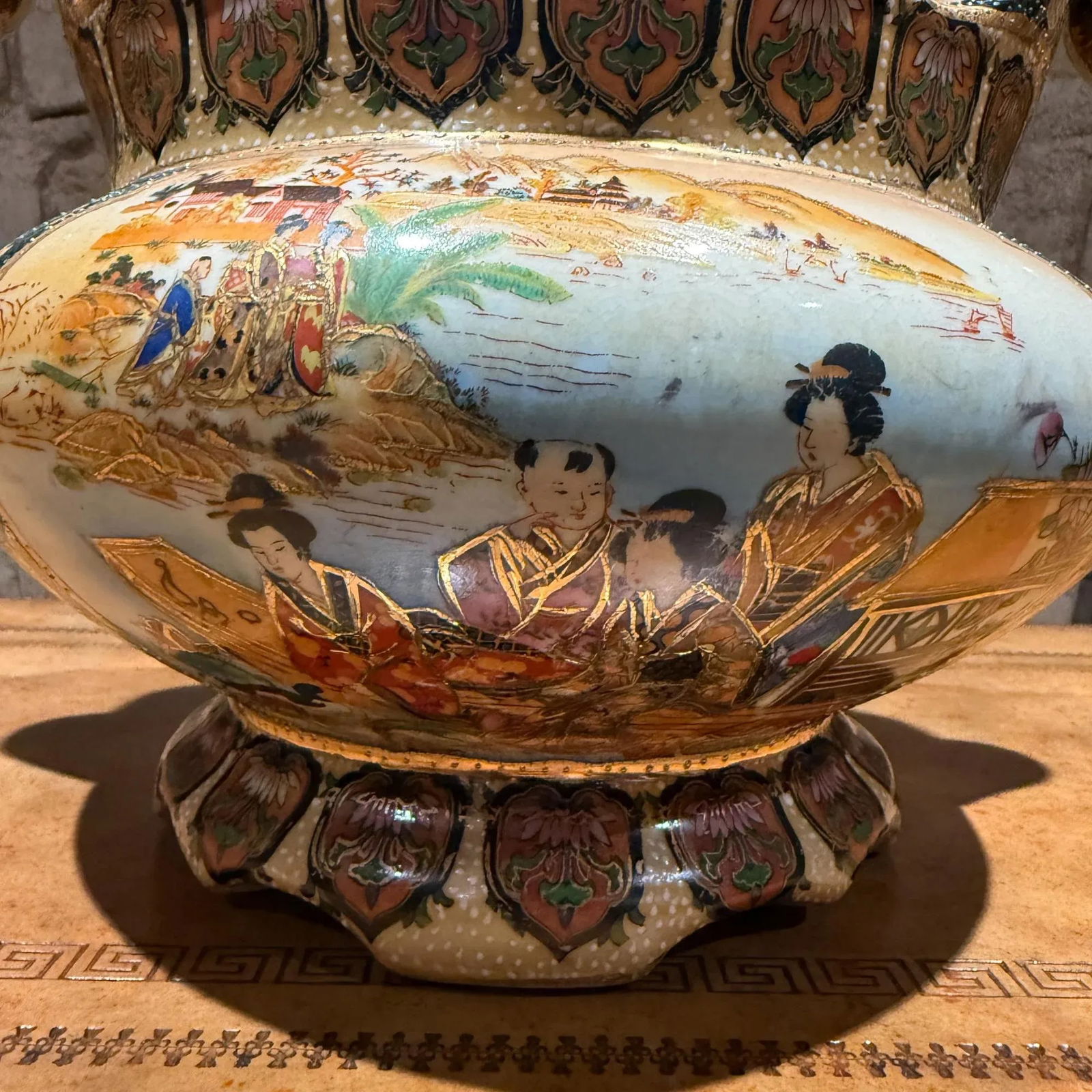 Vintage Japanese Export Hand Painted Satsuma Pottery Large Tureen With Gold Geisha - 2