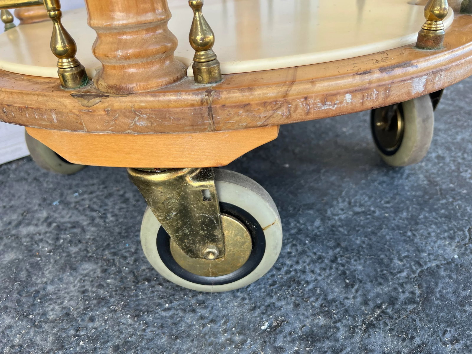 1960s Wooden Round Bar Cart on Wheels, Tea Cart - 8