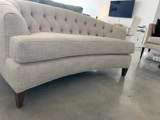 Classic Sofa - Greenwich Settee - 7