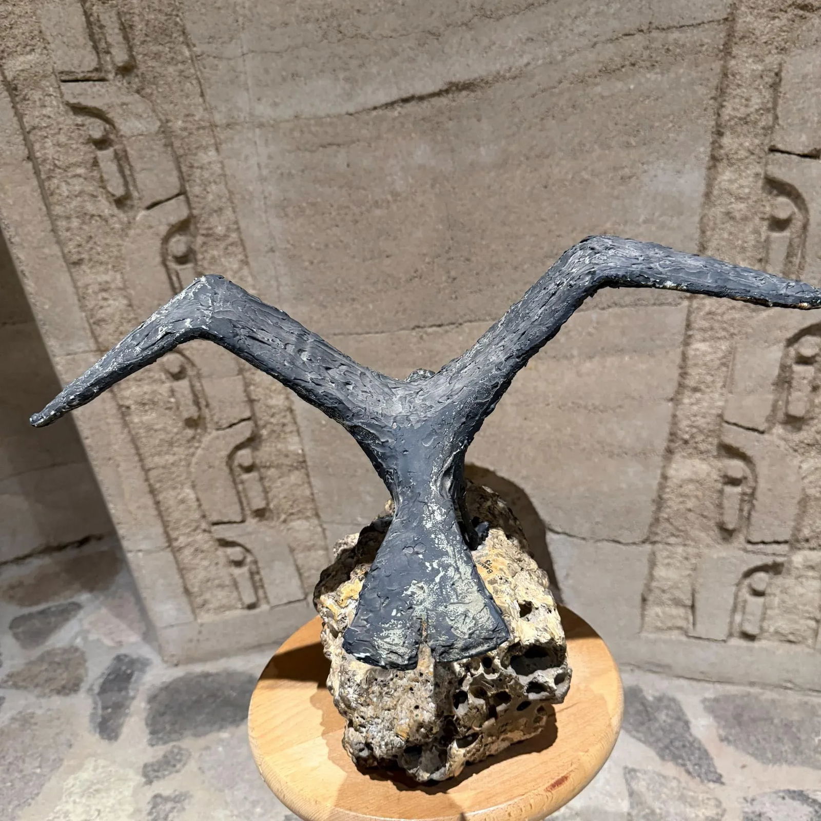 Faux Bronze Seagull Sculpture Volcanic Rock Signed Barnes 73 - 3