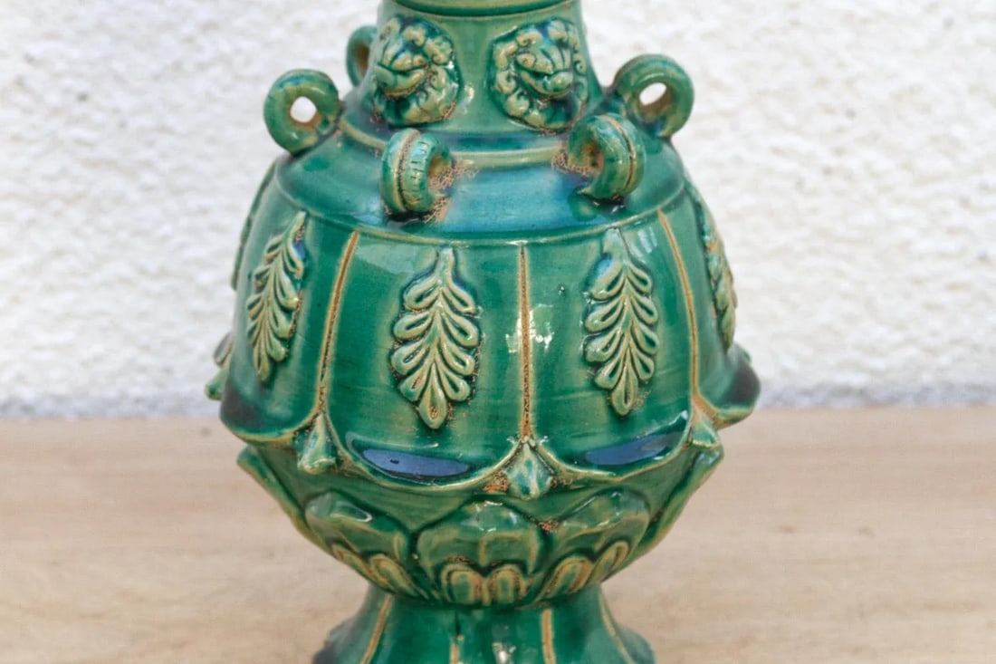 Antique Emerald Green Chinese Sculpture Vase - 4