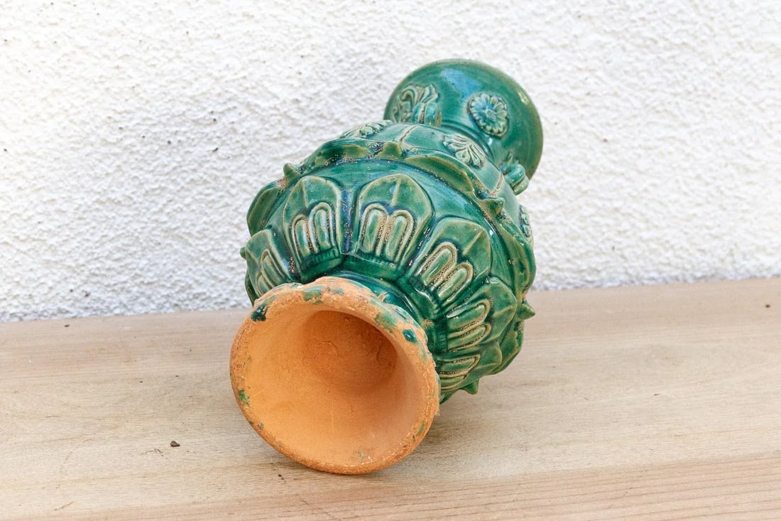 Antique Emerald Green Chinese Sculpture Vase - 5