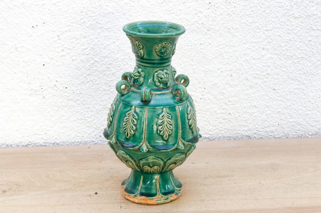 Antique Emerald Green Chinese Sculpture Vase - 6