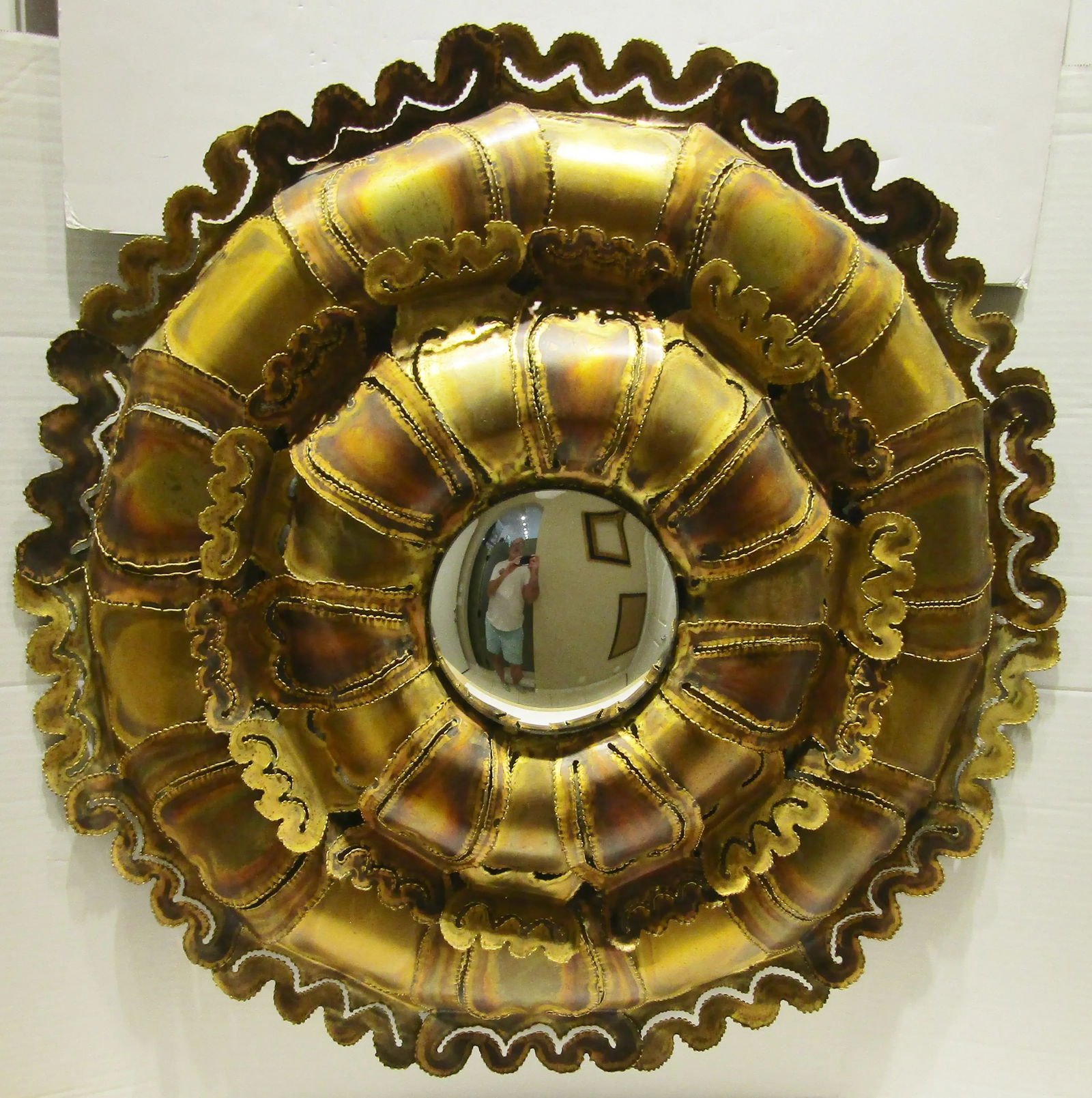 MCM Brutalist Torch Cut Brass Tom Greene Style Convex Round Wall Mirror C 1970s - 2