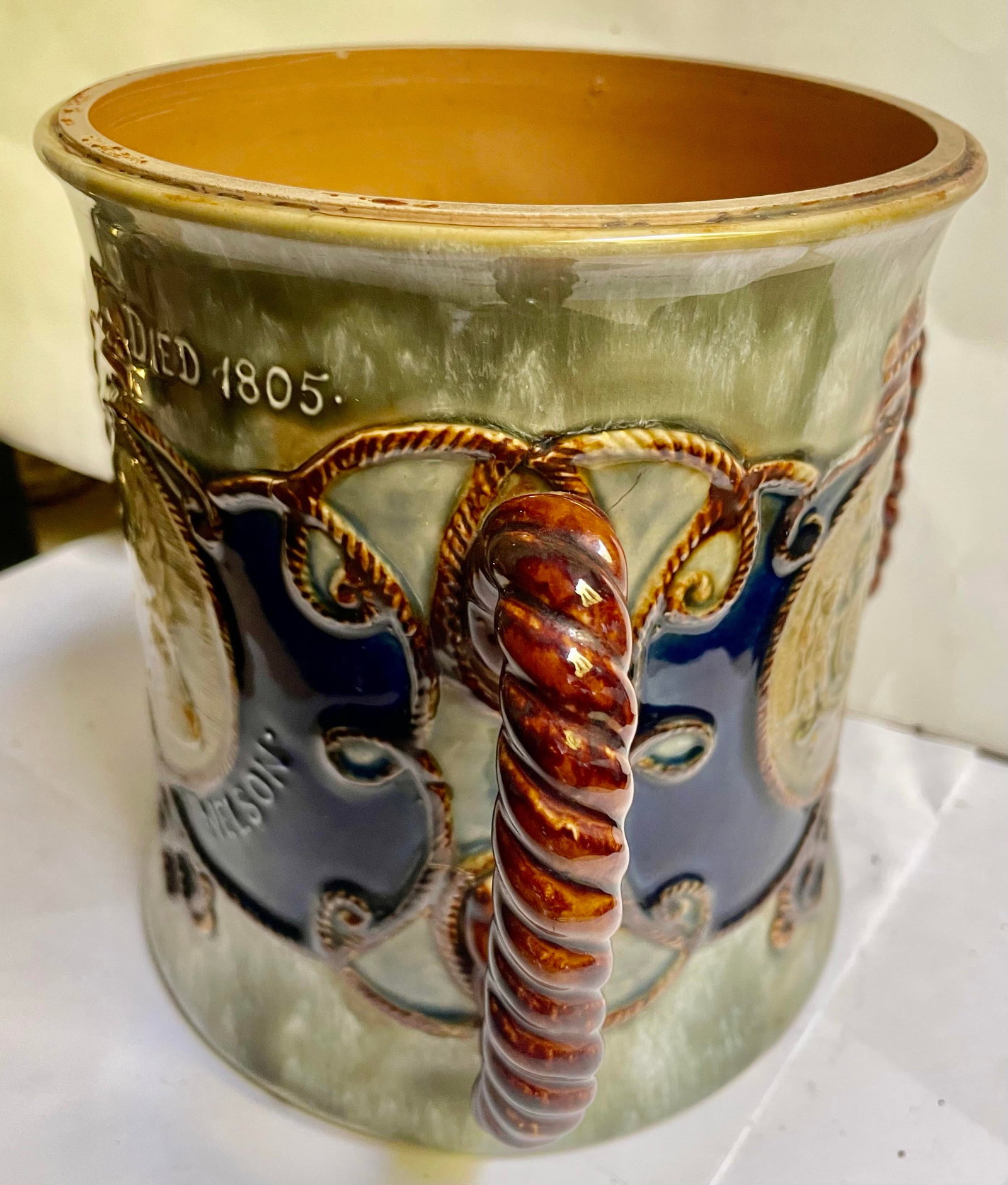 Early 20th Century Royal Doulton Lord Nelson Memorial Large Stoneware Loving Cup Centerpiece - 4