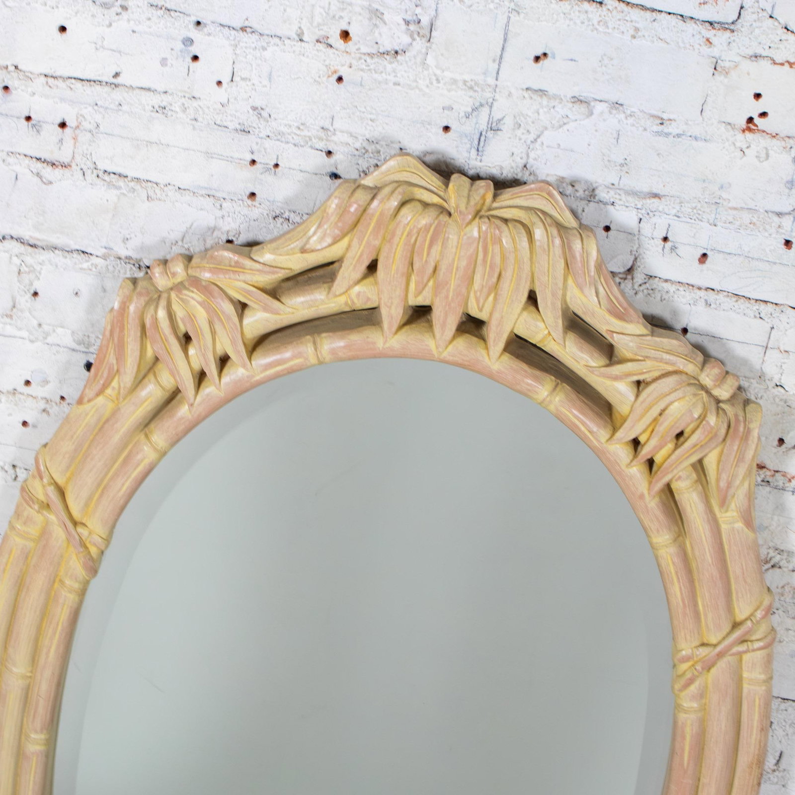 Late 20th Century Coastal or Hollywood Regency Style Oval Wall Mirror Faux Bamboo Resin Ceruse Finis - 10