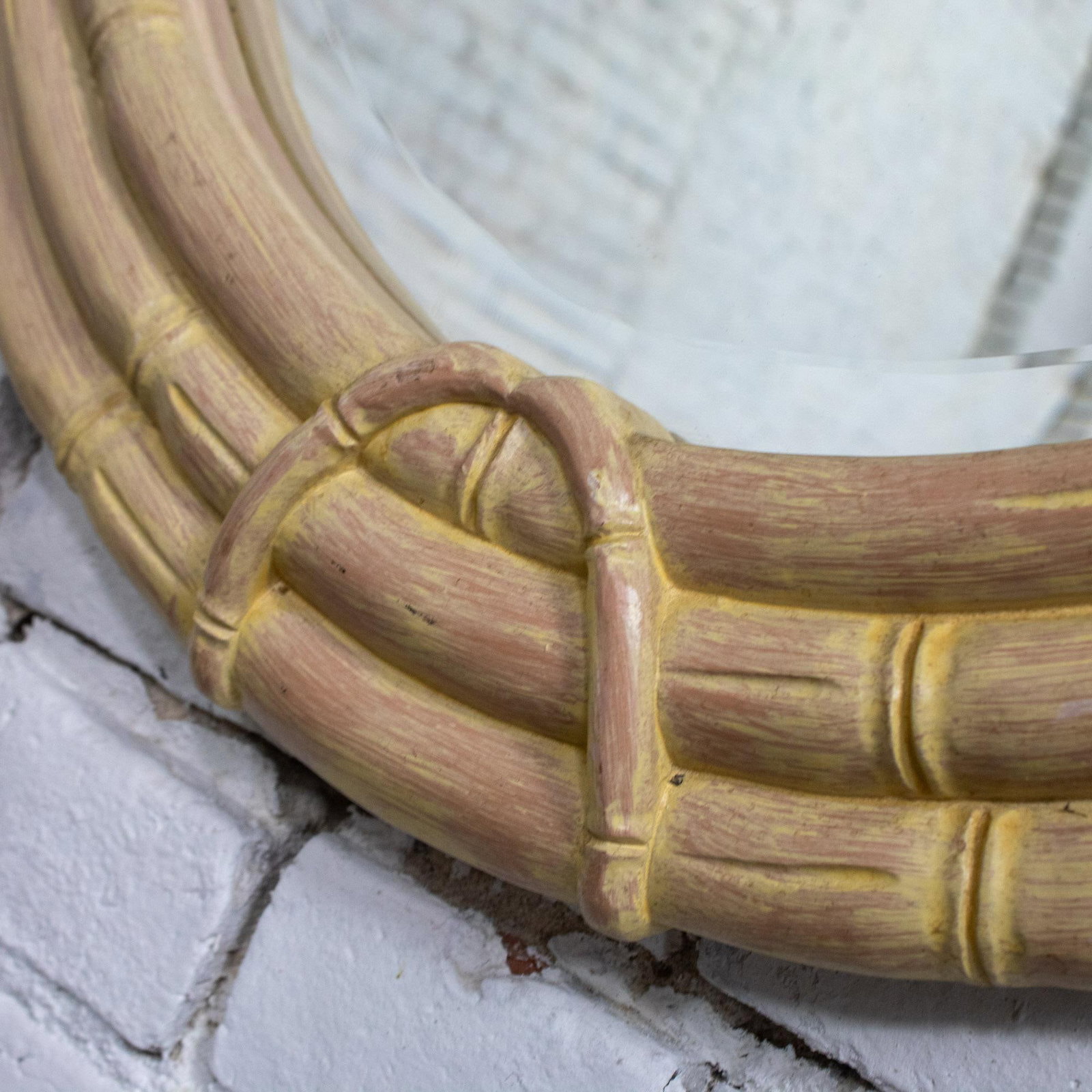 Late 20th Century Coastal or Hollywood Regency Style Oval Wall Mirror Faux Bamboo Resin Ceruse Finis - 16