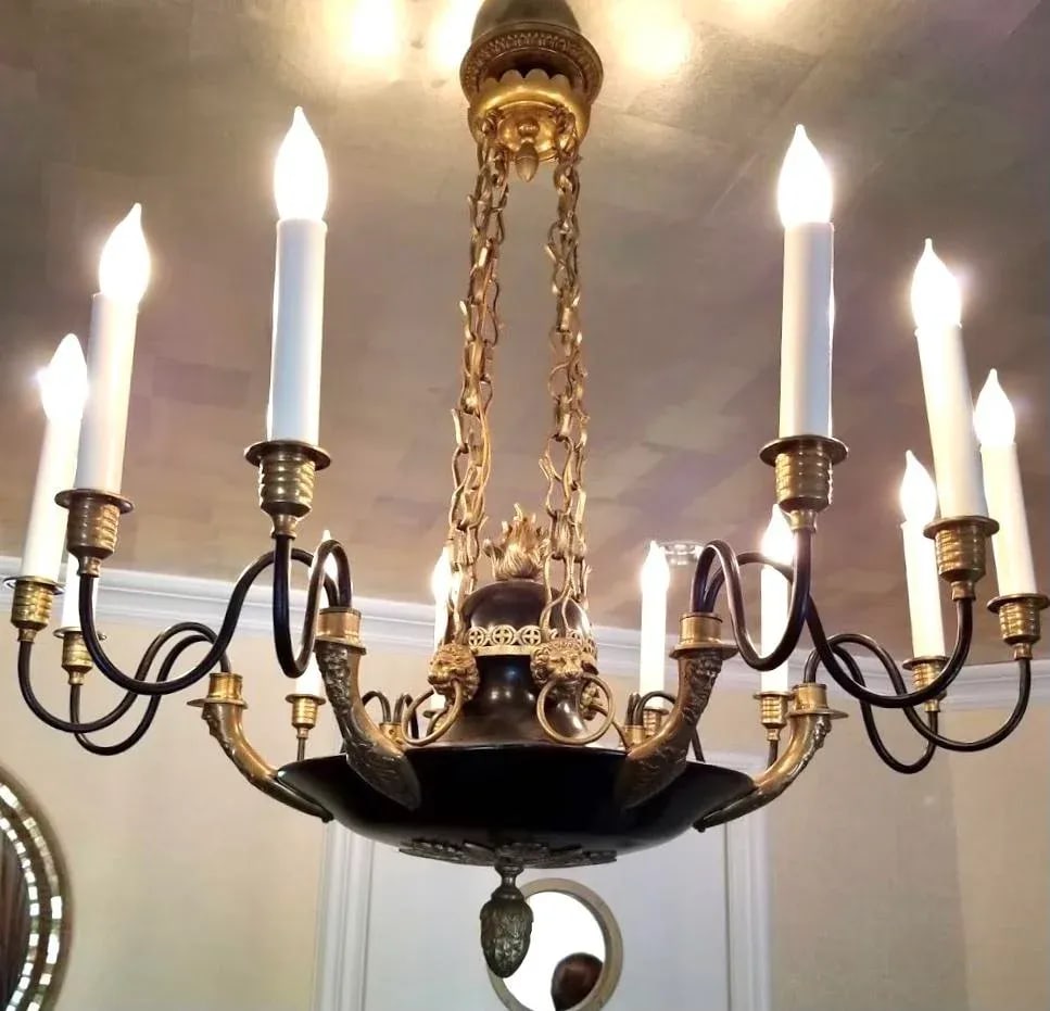 Vintage Charles V or Baroque Style Gilt and Patinated Bronze Chandelier - 5