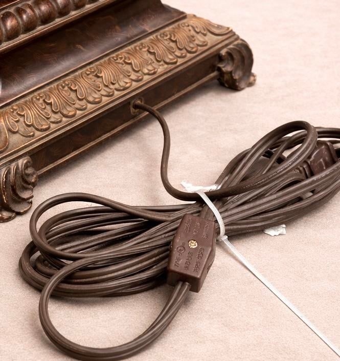 Pair of 1980s Neoclassical–Style Table Lamps With Ornate Cast Bases & Original Drum Shades - 5