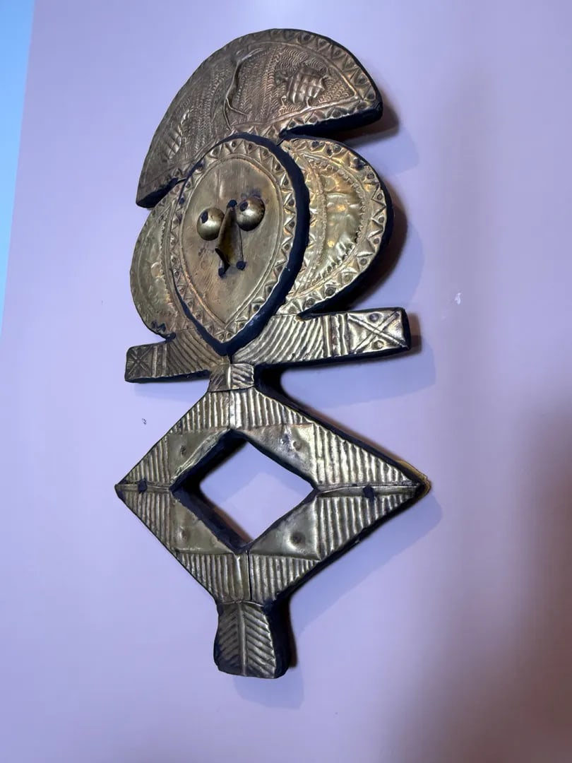 Vintage Kota Reliquary Guardian Figure, Brass on Wood, African Tribal Art From Gabon Style - 4