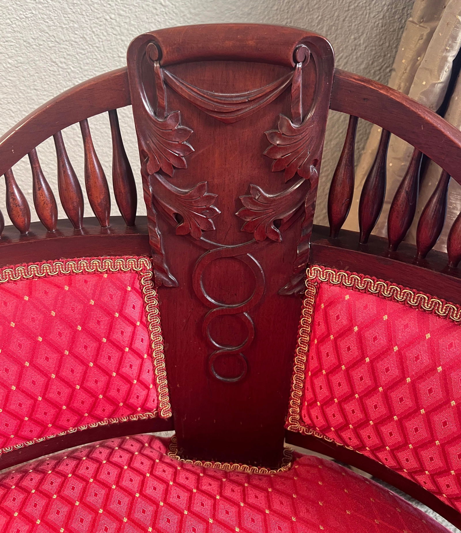 Edwardian Neoclassical Mahogany Parlor Settee, Circa 1900, Professionally Upholstered - 4