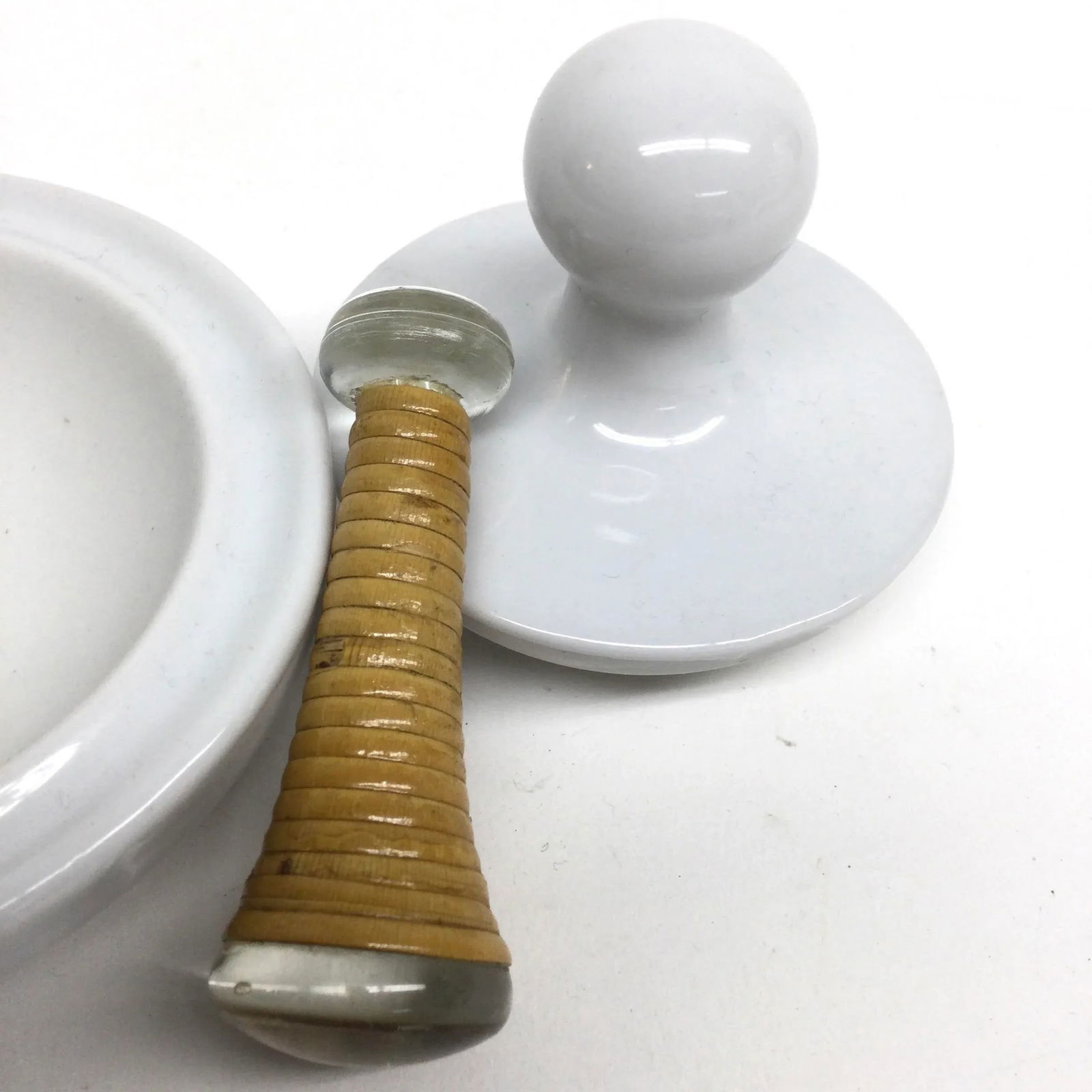 Antique White Ceramic Mortar & Pestle Set With Lid - 7