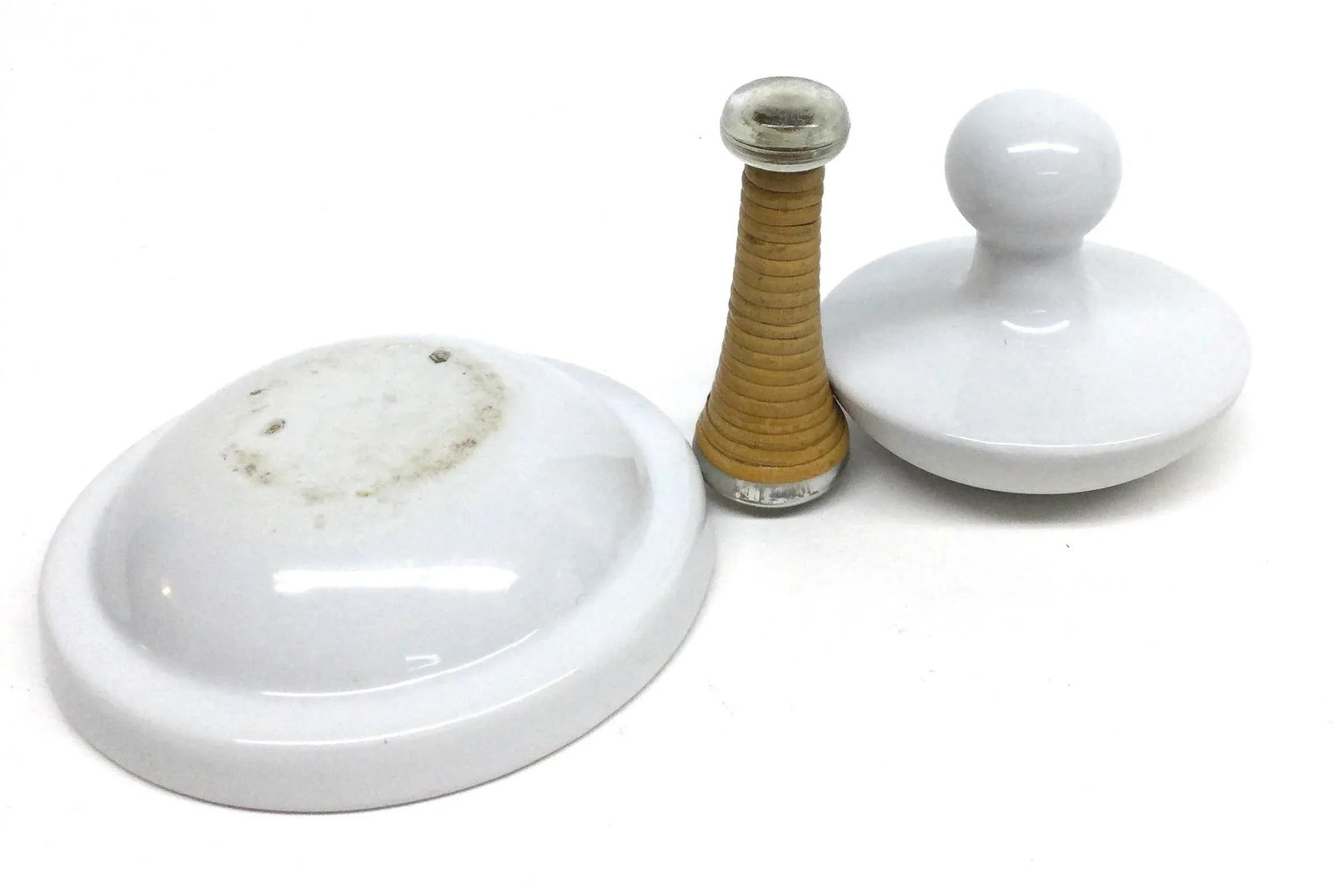 Antique White Ceramic Mortar & Pestle Set With Lid - 9