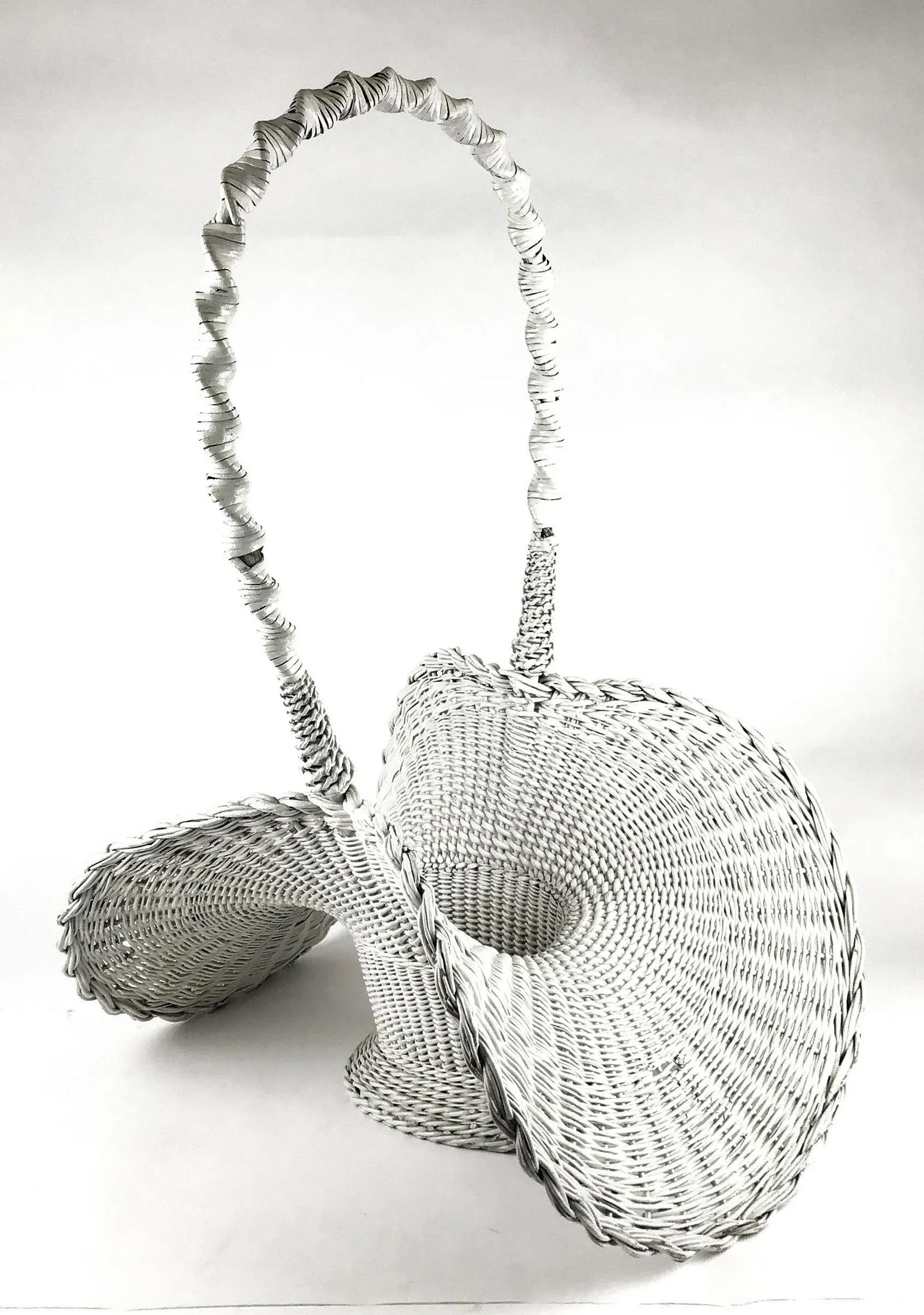 Antique White Wicker Victorian Hand Woven Artisan Butterfly Basket - 2