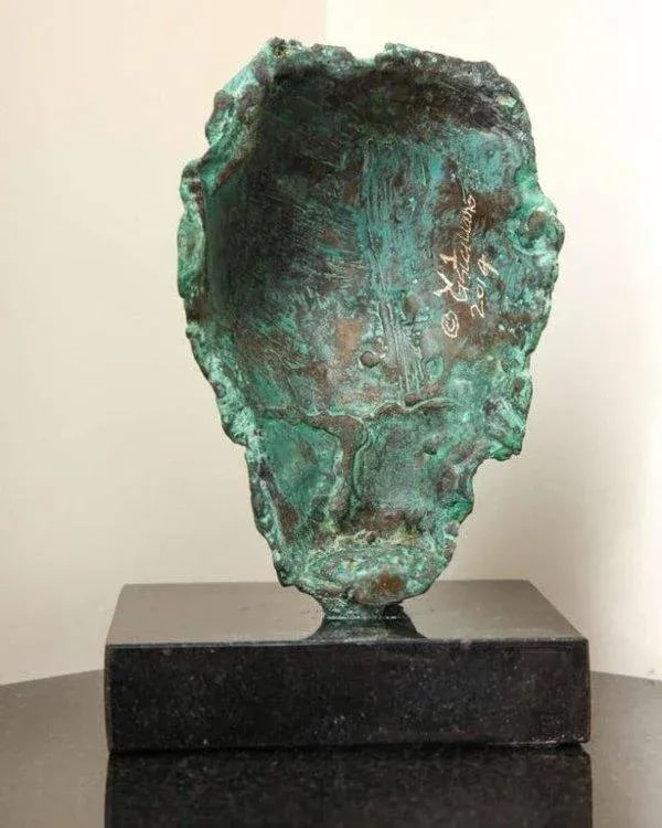 2014 "Framento Testa Verde" Figurative Green Cast Bronze Sculpture by Gerald Siciliano - 4
