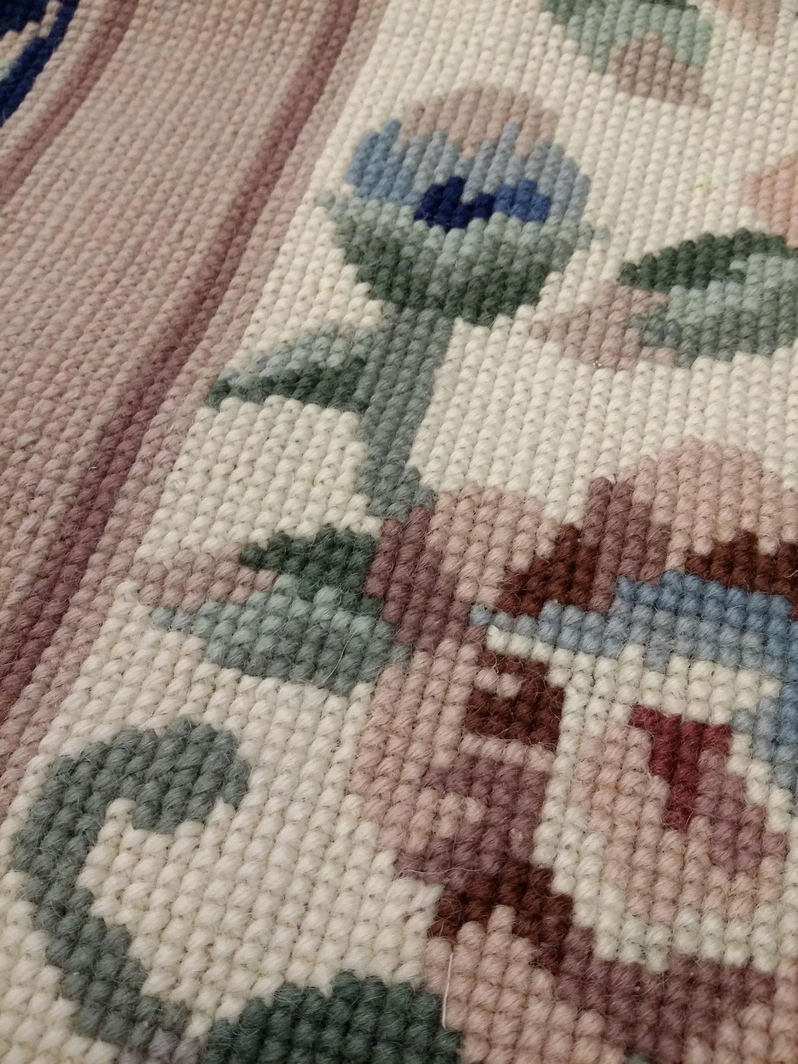 Handmade Floral Wool Needlepoint Area Rug - 4"²11"³ × 7"²11"³ - 3